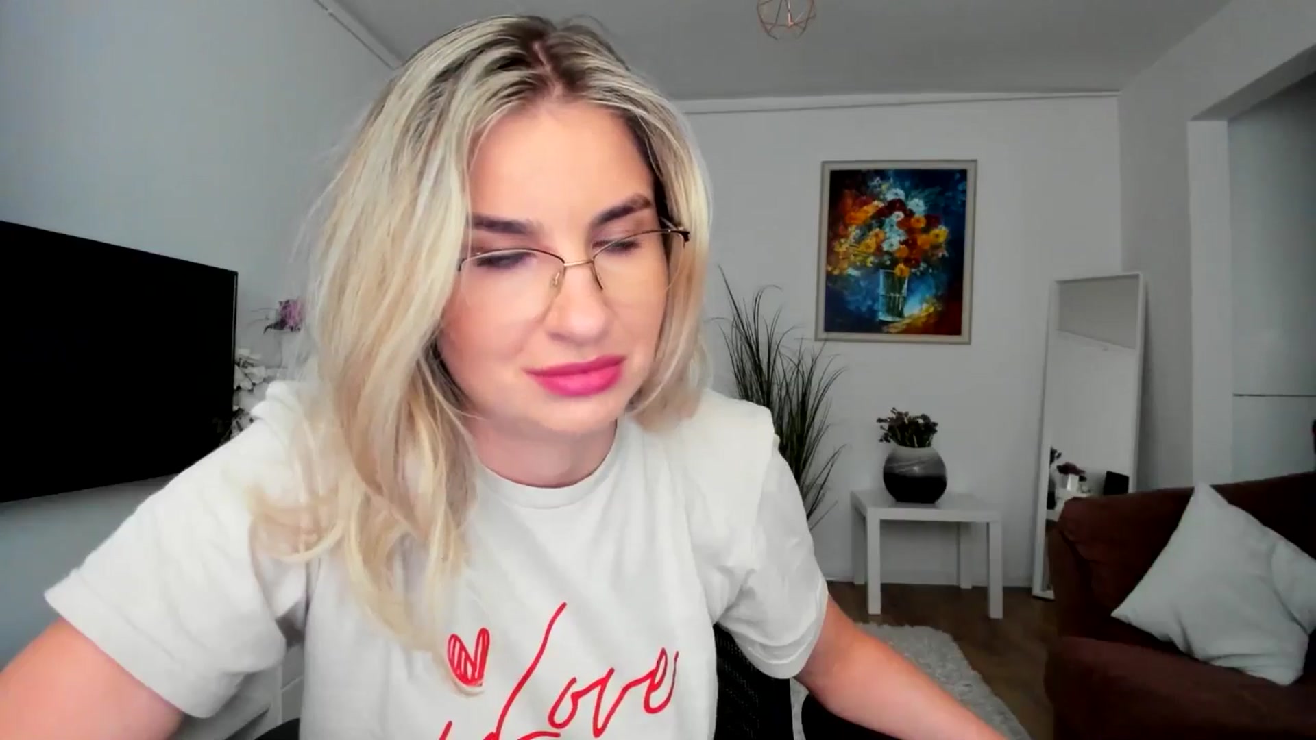 Gallery image thumbnail from AlyMiss's myfreecams stream on, 06/09/2025, 12:20 image 15 of 20