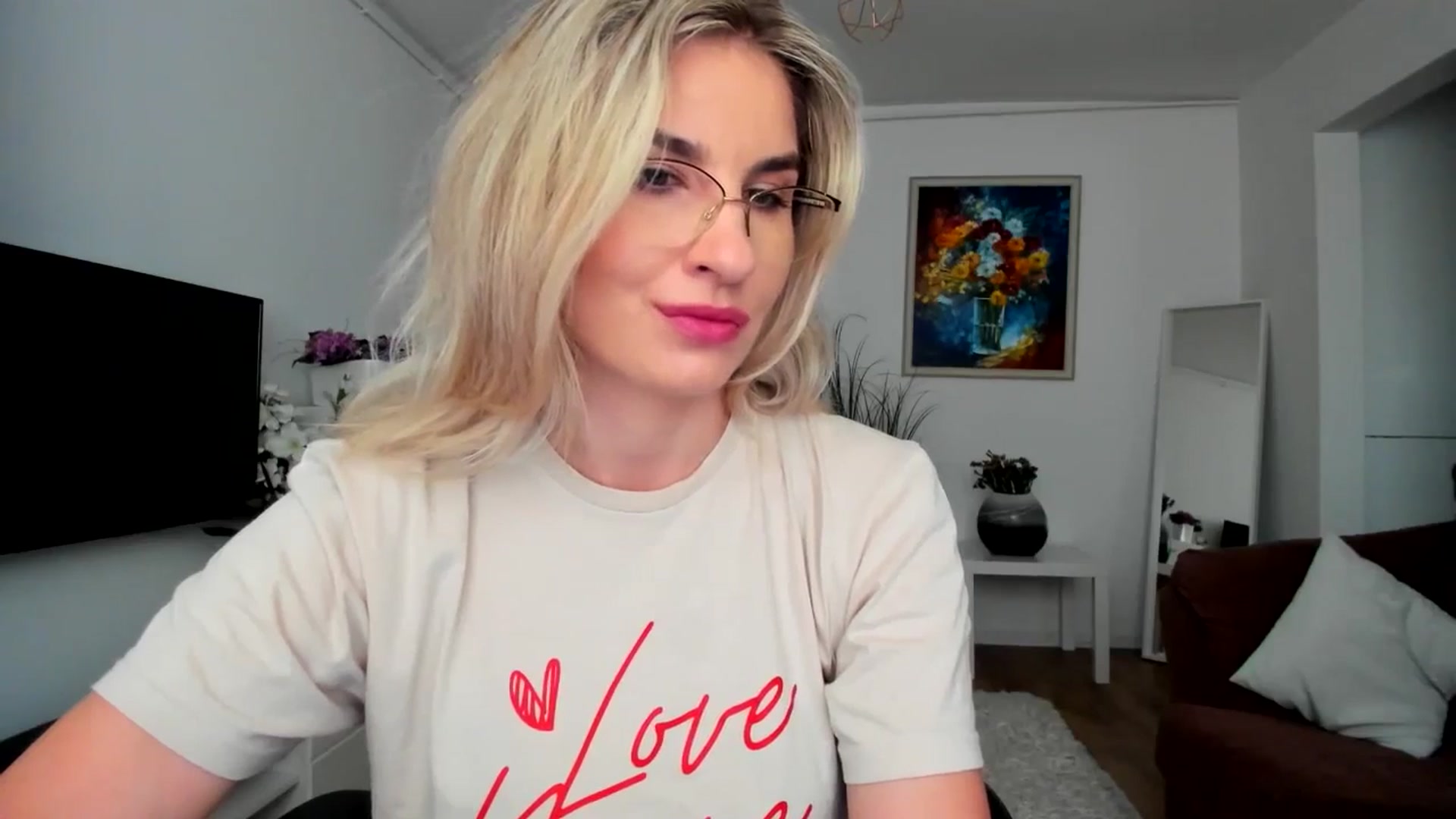 Gallery image thumbnail from AlyMiss's myfreecams stream on, 06/09/2025, 12:20 image 13 of 20