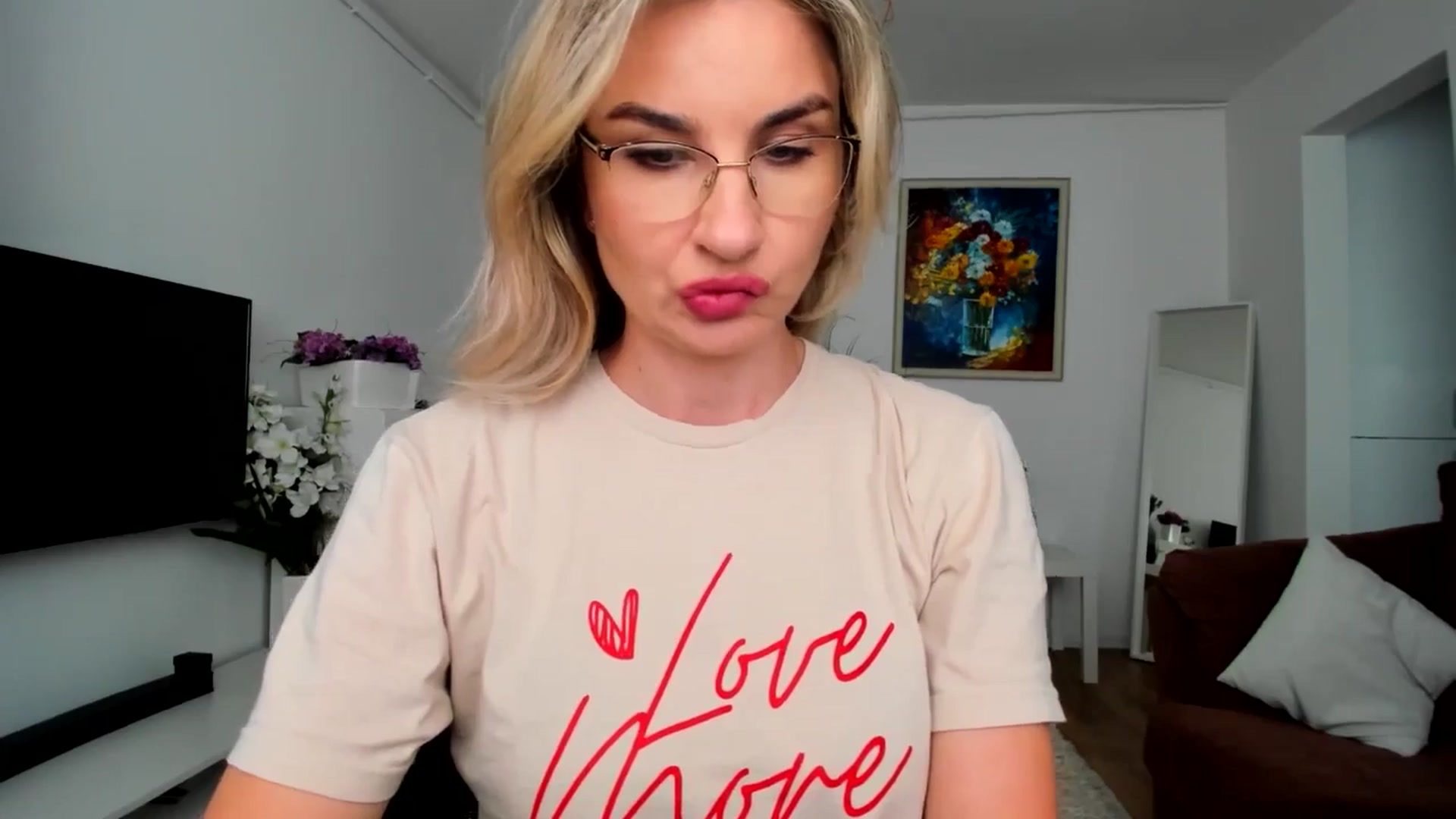 Gallery image thumbnail from AlyMiss's myfreecams stream on, 06/09/2025, 12:20 image 5 of 20