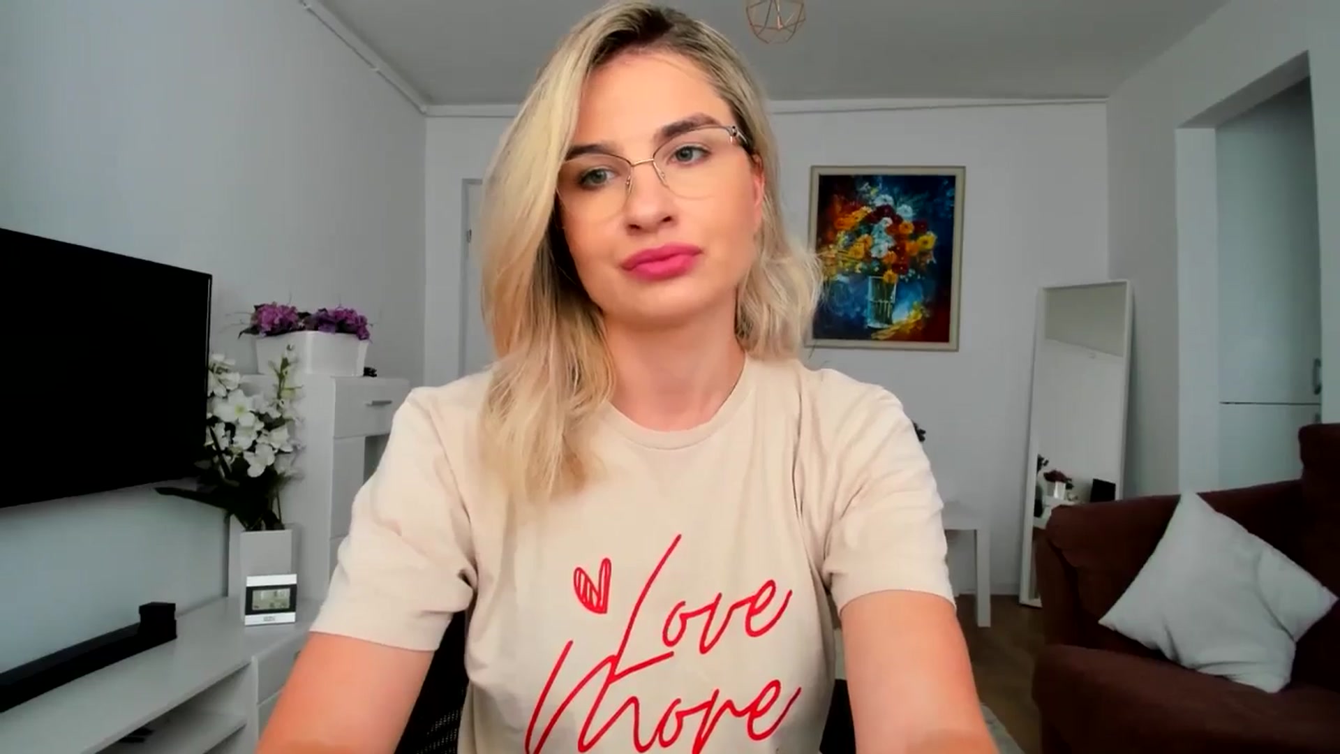 Gallery image thumbnail from AlyMiss's myfreecams stream on, 06/09/2025, 12:20 image 2 of 20