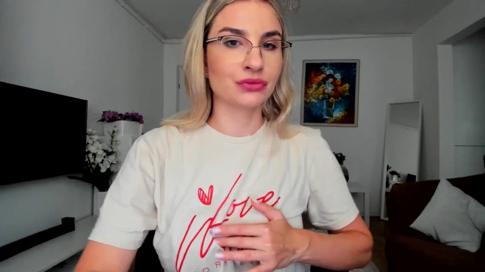 Gallery image thumbnail from AlyMiss's myfreecams stream on, 06/09/2025, 12:20 image 18 of 20