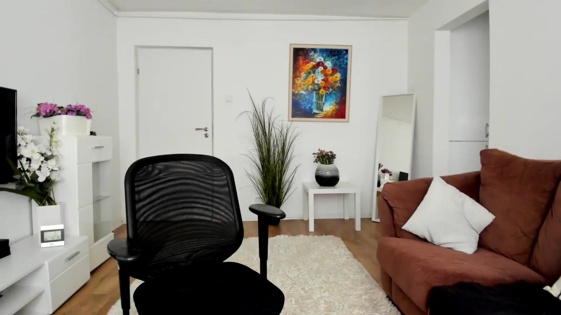 Gallery image thumbnail from AlyMiss's myfreecams stream on, 06/09/2025, 13:24 image 12 of 20