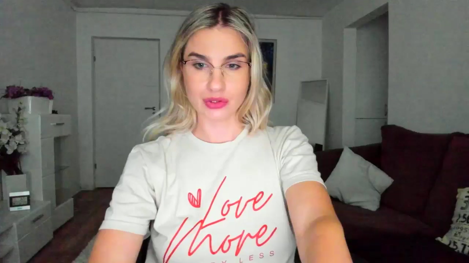 Gallery image thumbnail from AlyMiss's myfreecams stream on, 06/09/2025, 13:24 image 3 of 20