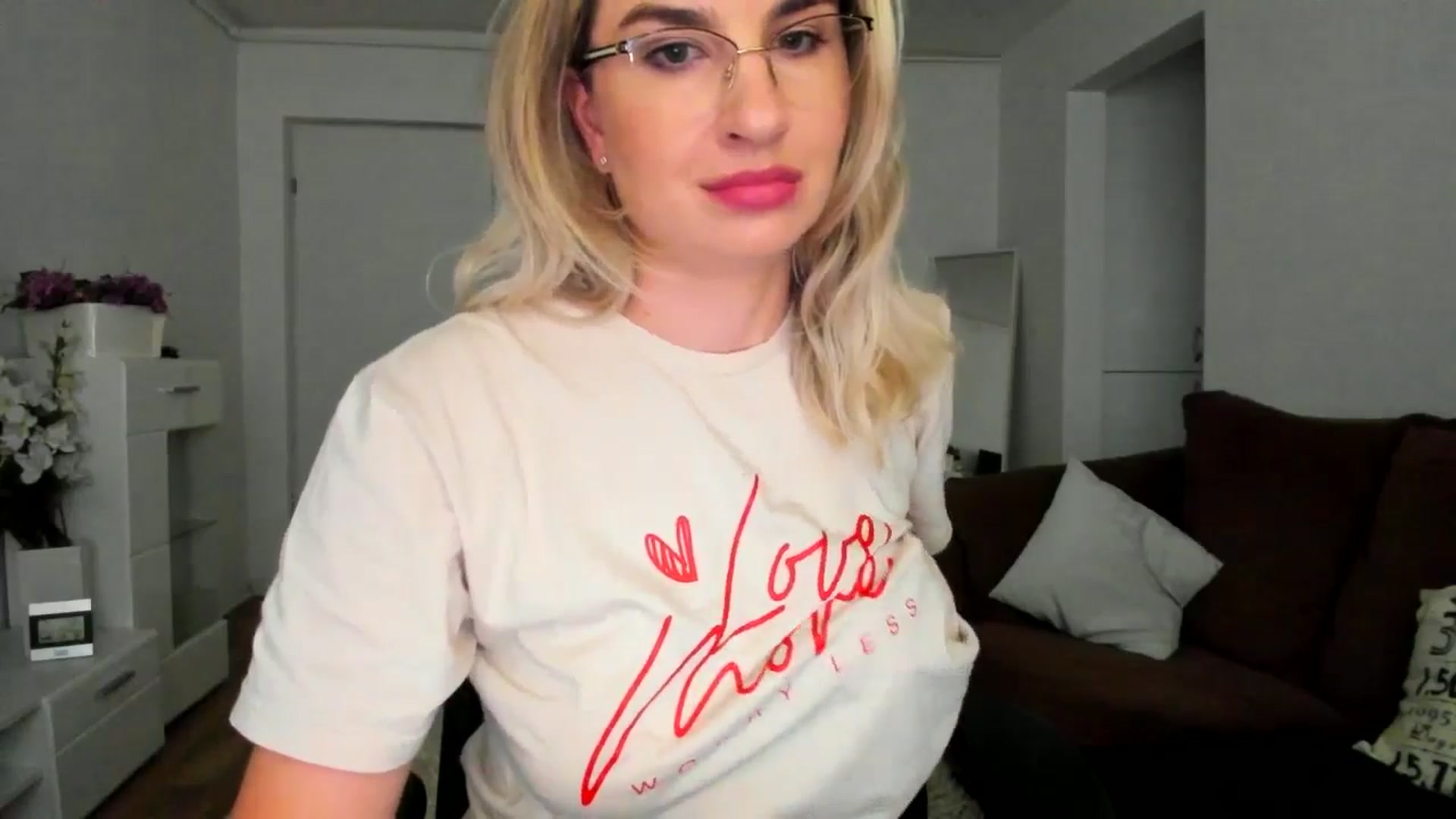 Gallery image thumbnail from AlyMiss's myfreecams stream on, 06/09/2025, 13:24 image 7 of 20