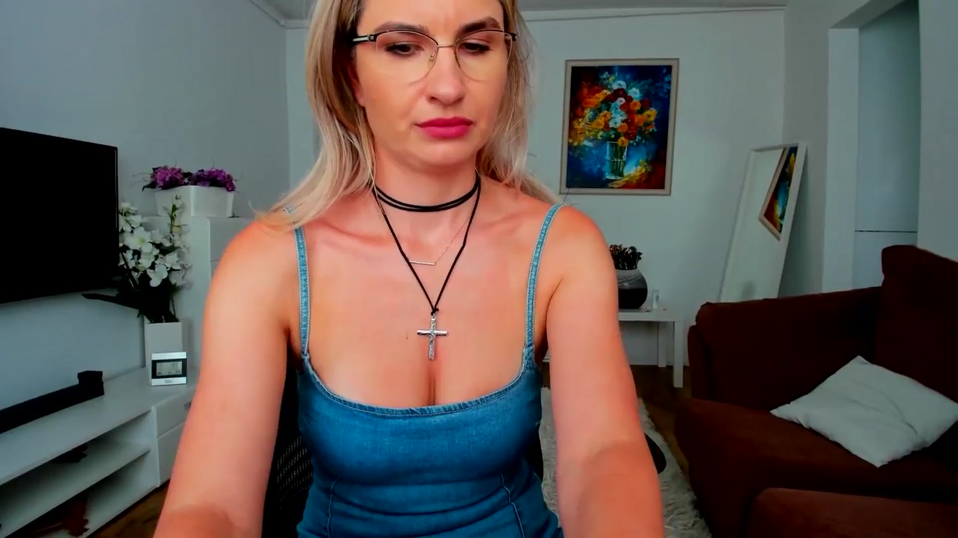 Gallery image thumbnail from AlyMiss's myfreecams stream on, 06/12/2025, 15:10 image 11 of 20