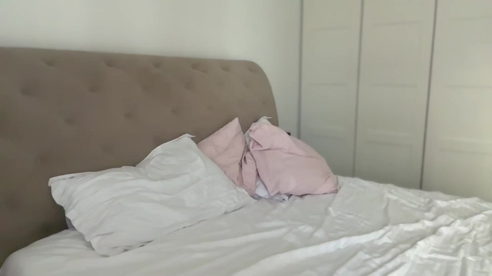Gallery image thumbnail from AlyMiss's myfreecams stream on, 06/24/2025, 14:46 image 15 of 20