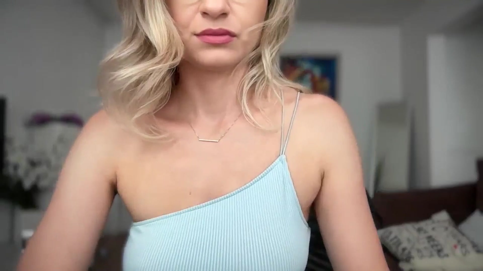 Gallery image thumbnail from AlyMiss's myfreecams stream on, 07/04/2025, 09:27 image 12 of 20