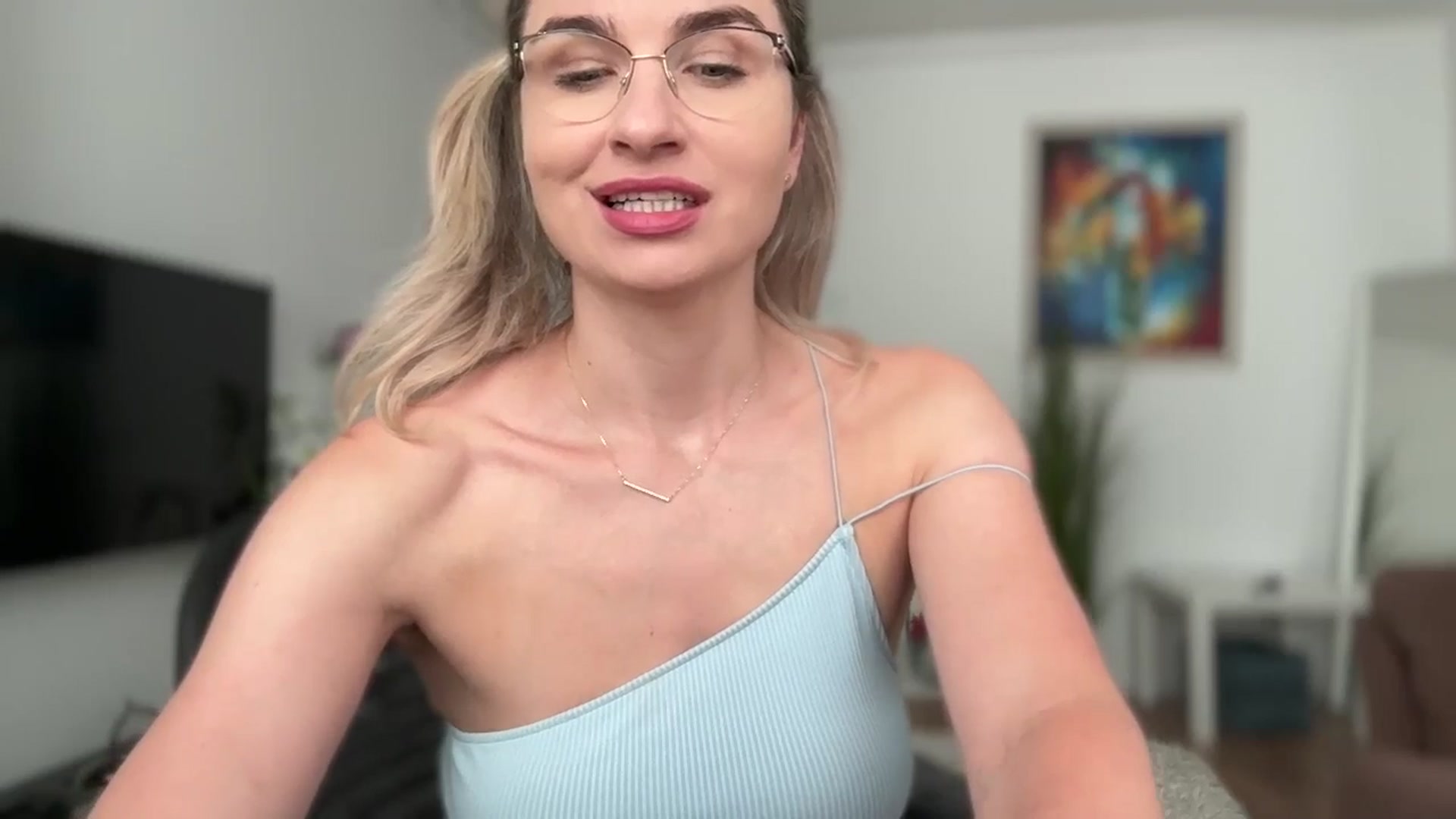 Gallery image thumbnail from AlyMiss's myfreecams stream on, 07/04/2025, 15:13 image 11 of 20