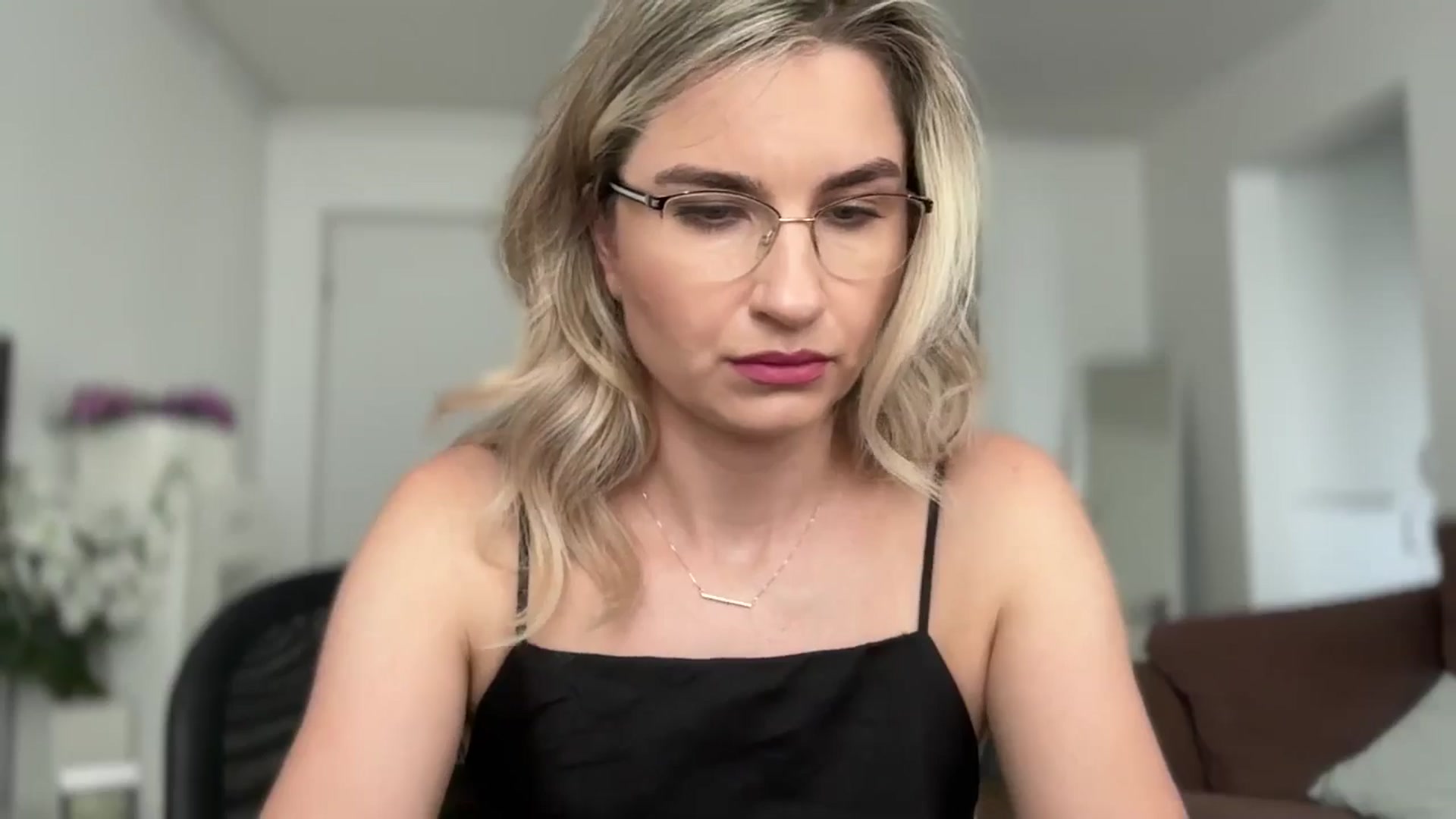 Gallery image thumbnail from AlyMiss's myfreecams stream on, 07/07/2025, 11:06 image 3 of 20