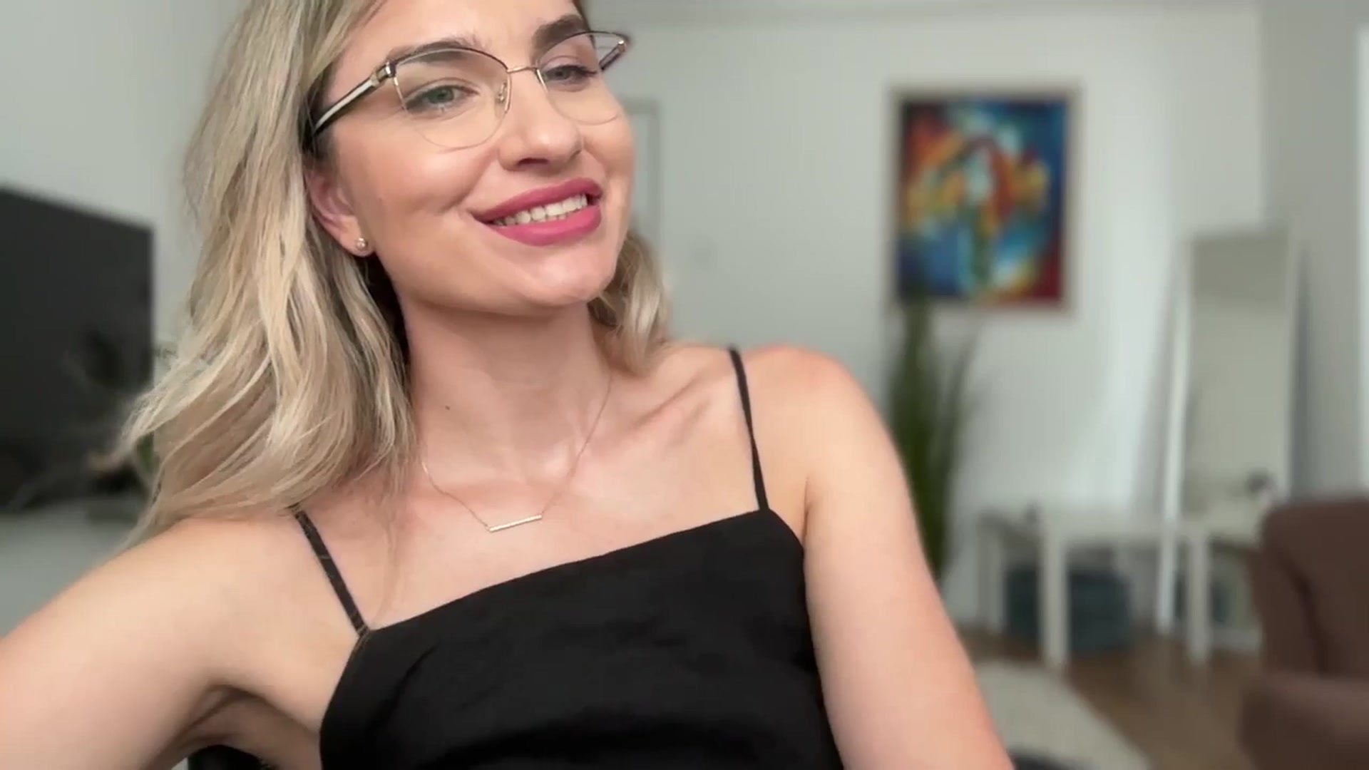 Gallery image thumbnail from AlyMiss's myfreecams stream on, 07/07/2025, 11:06 image 18 of 20
