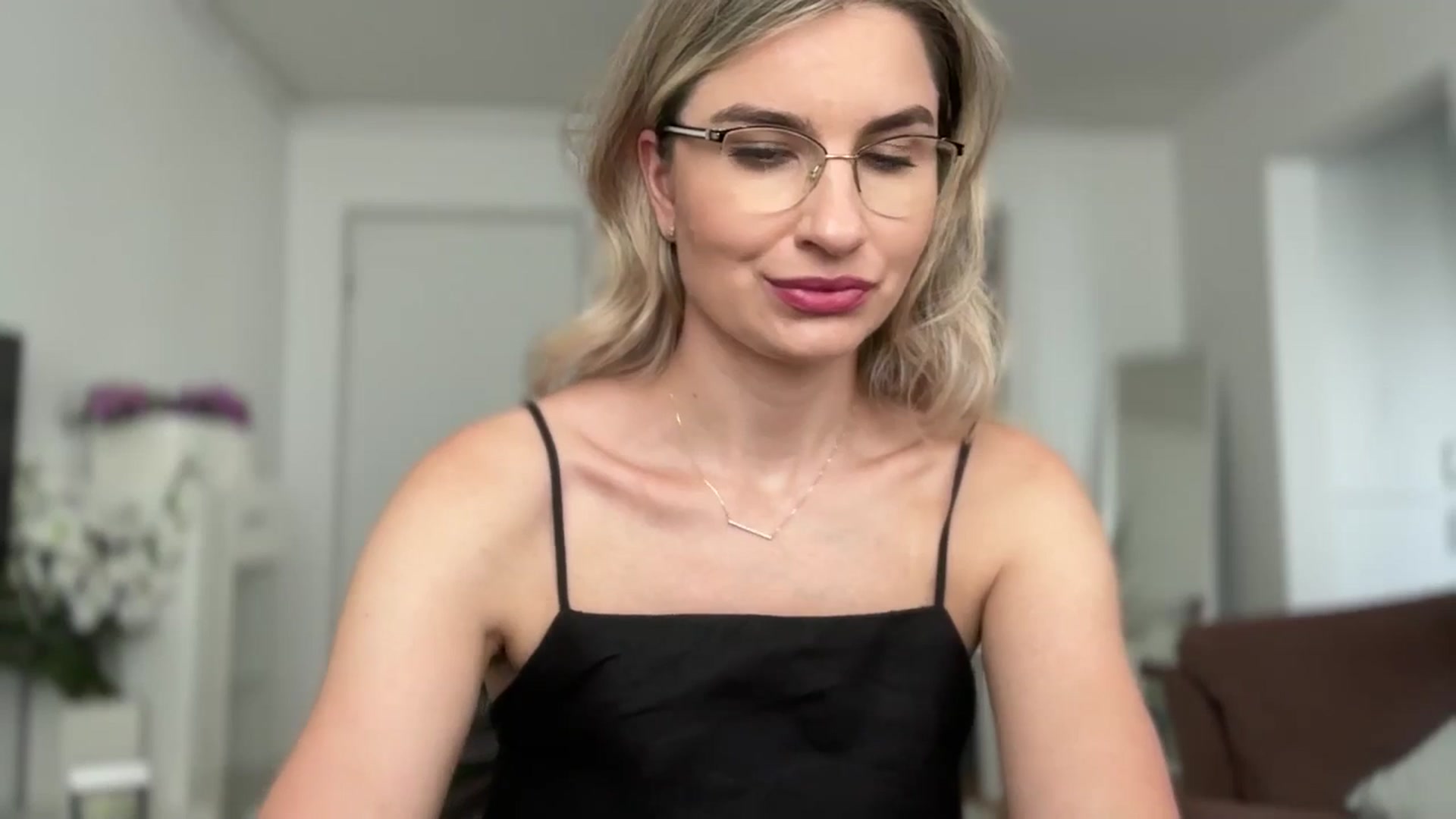 Gallery image thumbnail from AlyMiss's myfreecams stream on, 07/07/2025, 11:06 image 7 of 20