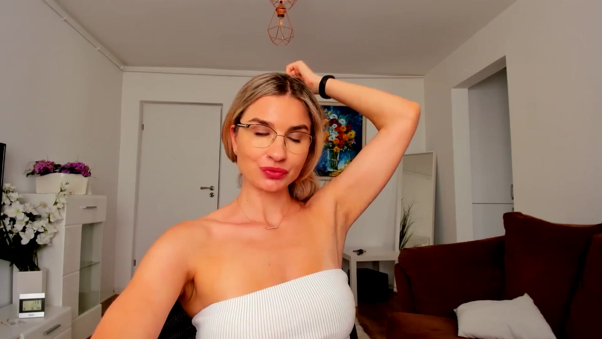 Gallery image thumbnail from AlyMiss's myfreecams stream on, 07/08/2025, 13:33 image 18 of 20