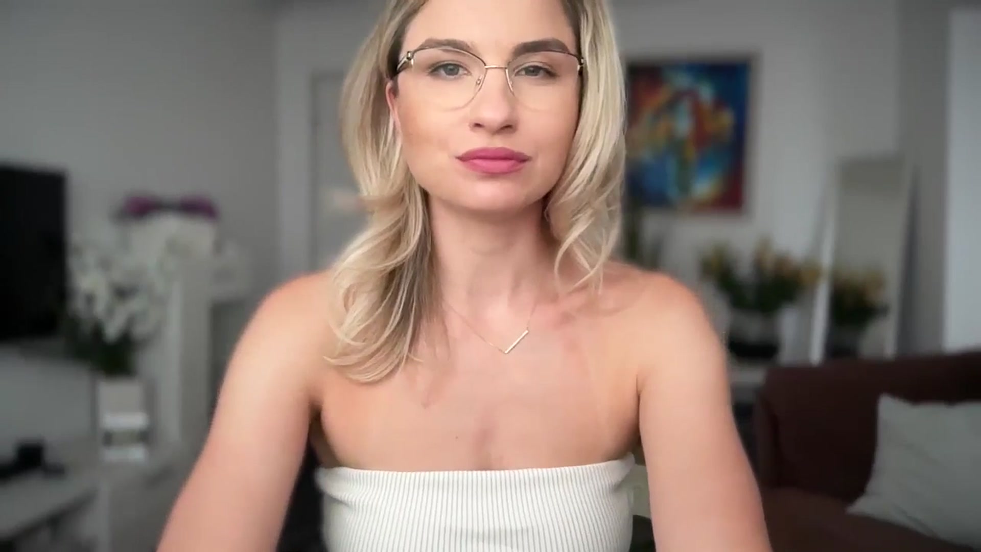 Gallery image thumbnail from AlyMiss's myfreecams stream on, 07/15/2025, 06:59 image 2 of 20