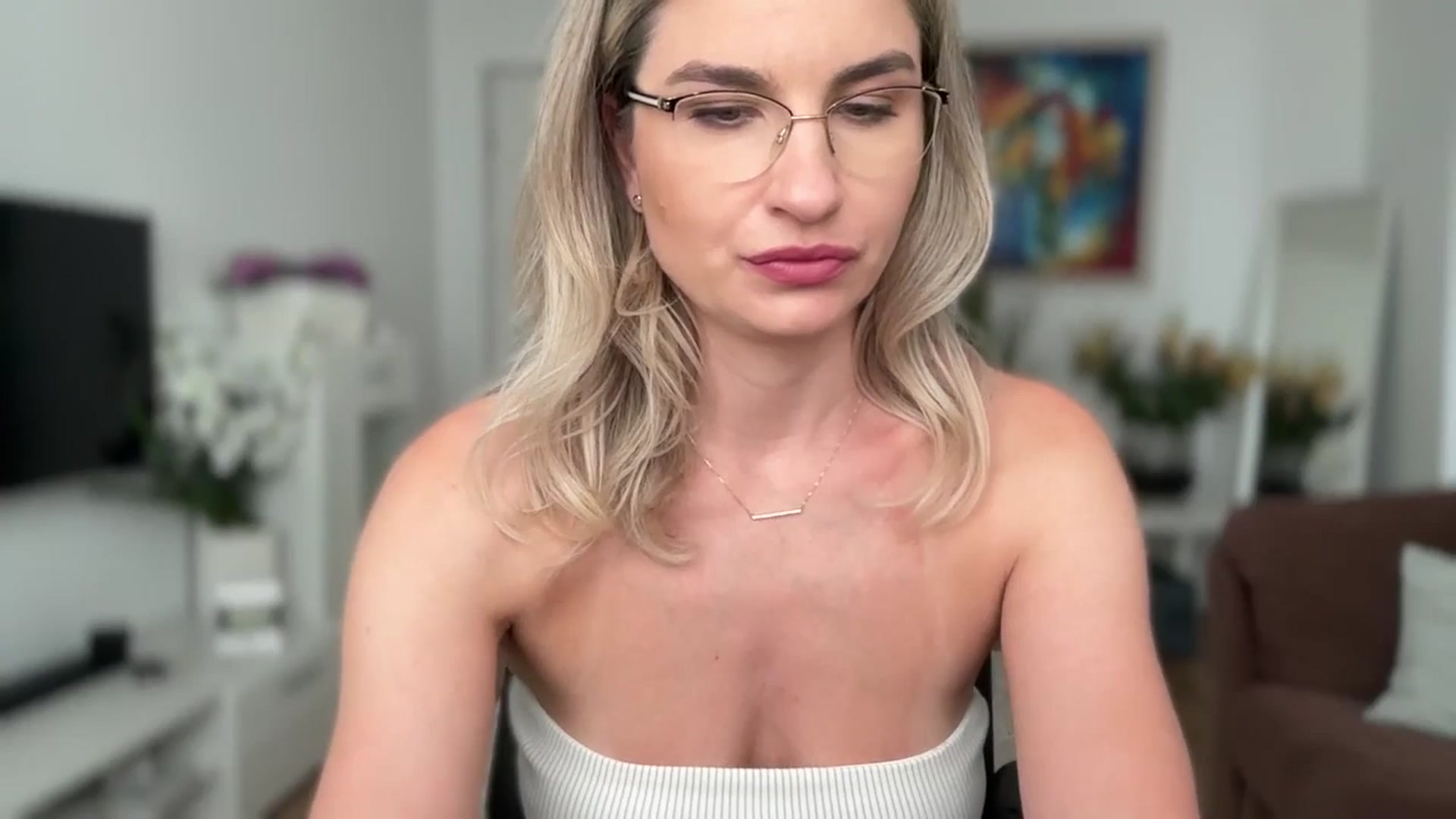 Gallery image thumbnail from AlyMiss's myfreecams stream on, 07/15/2025, 09:13 image 8 of 20