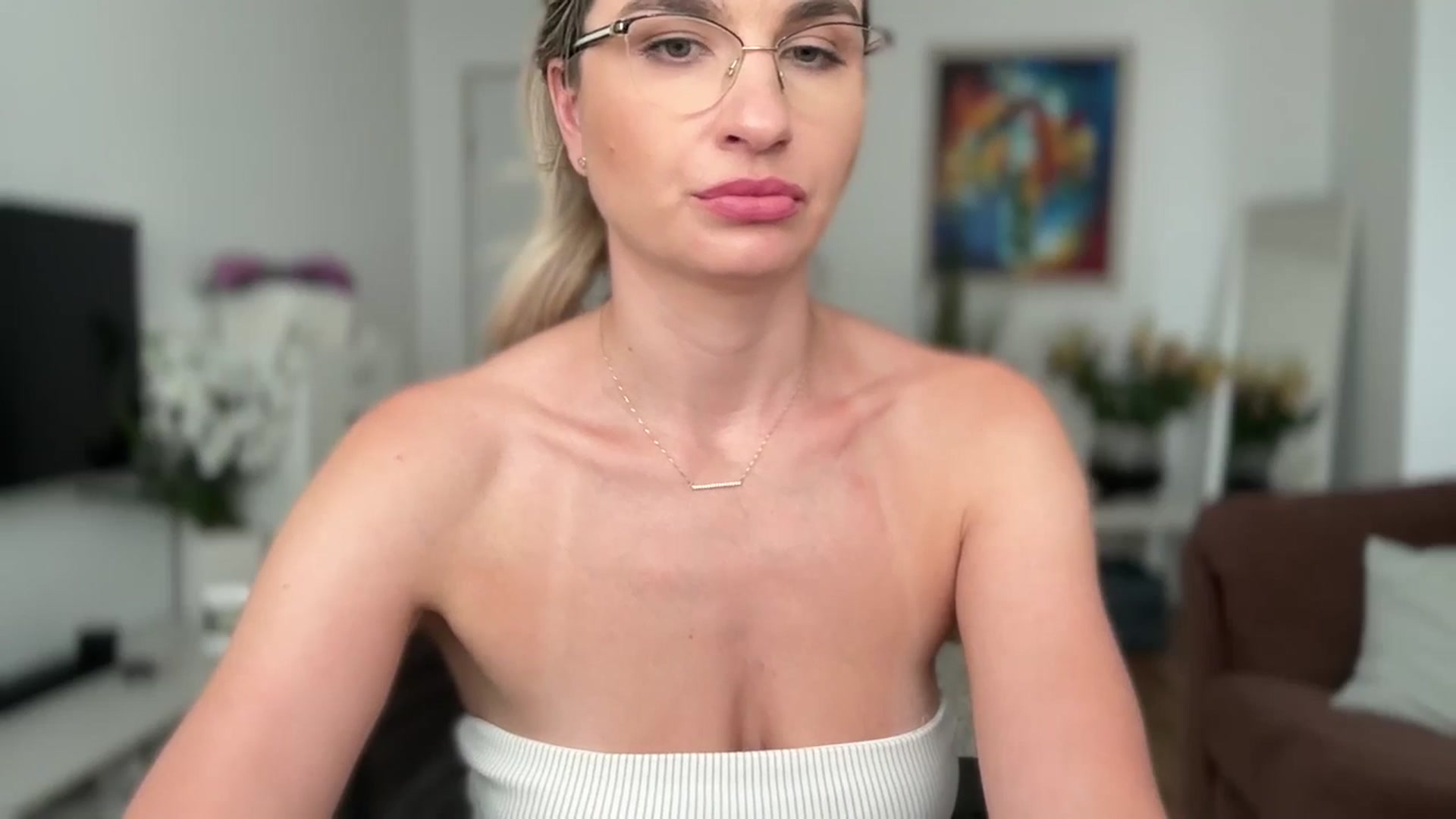 Gallery image thumbnail from AlyMiss's myfreecams stream on, 07/15/2025, 11:53 image 2 of 20