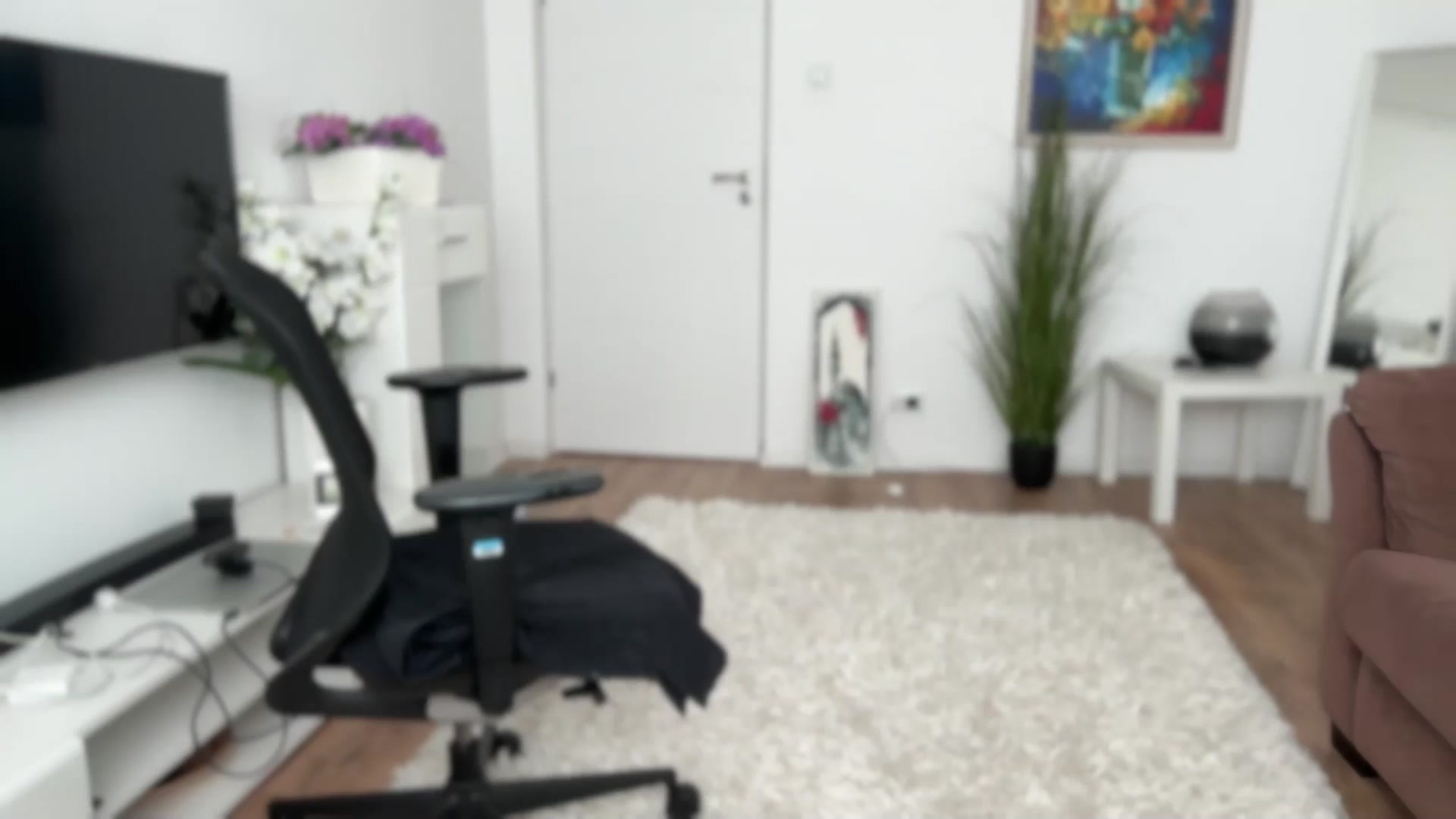Gallery image thumbnail from AlyMiss's myfreecams stream on, 07/23/2025, 13:54 image 13 of 20