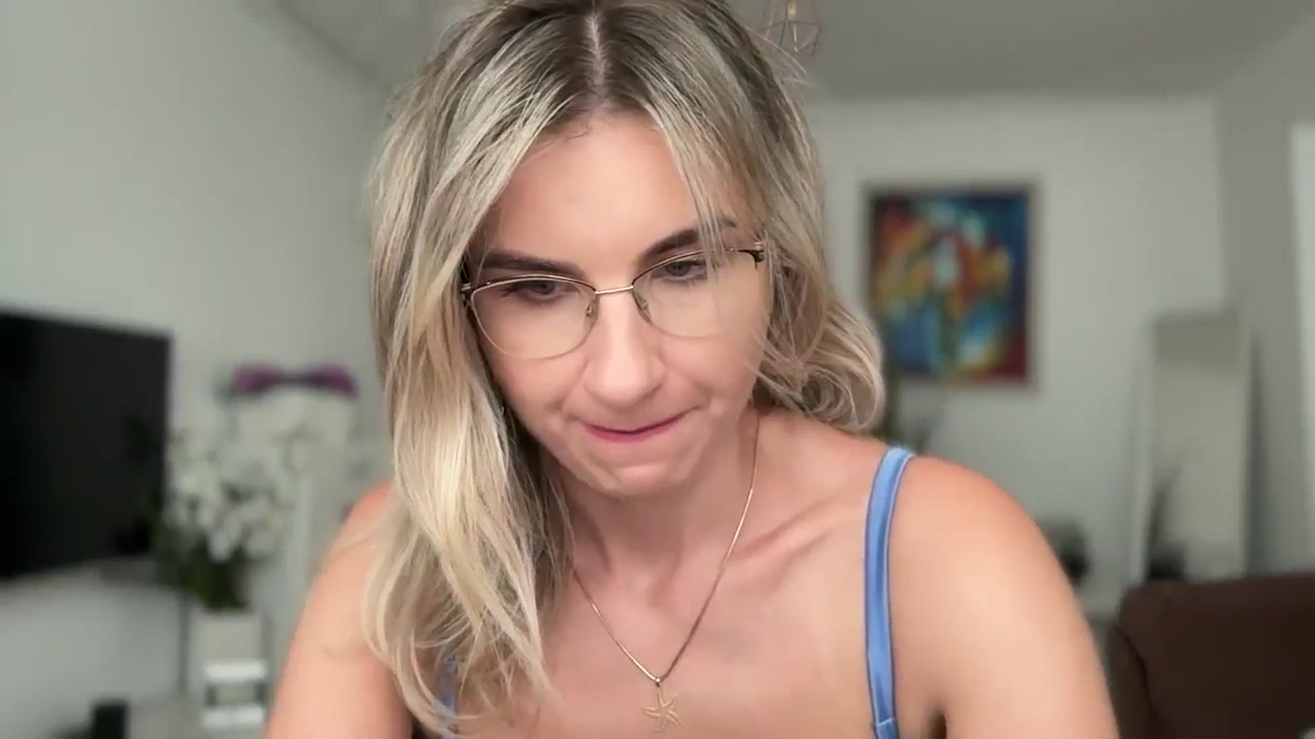 Gallery image thumbnail from AlyMiss's myfreecams stream on, 07/24/2025, 09:11 image 6 of 20
