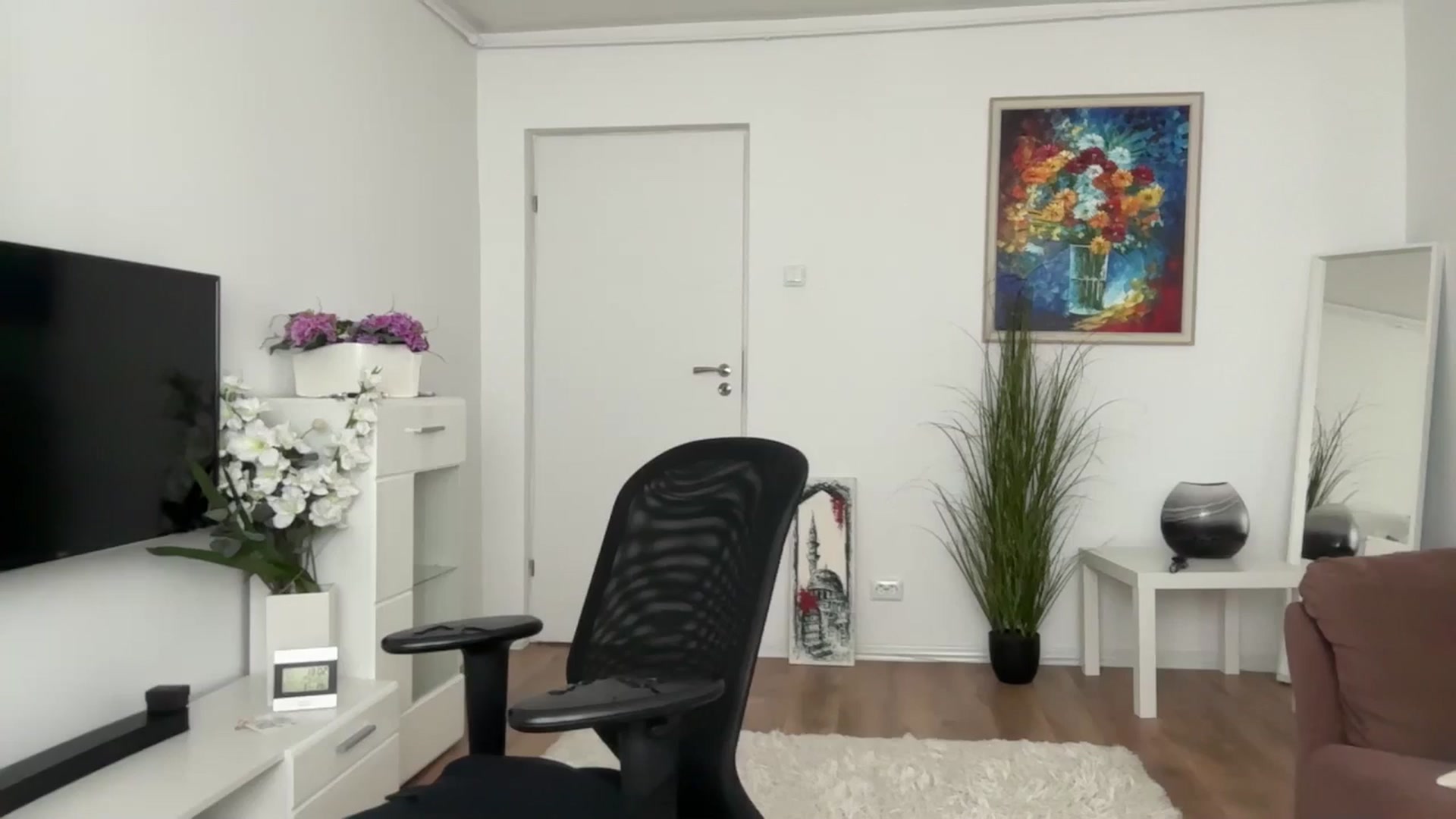 Gallery image thumbnail from AlyMiss's myfreecams stream on, 07/24/2025, 09:11 image 17 of 20