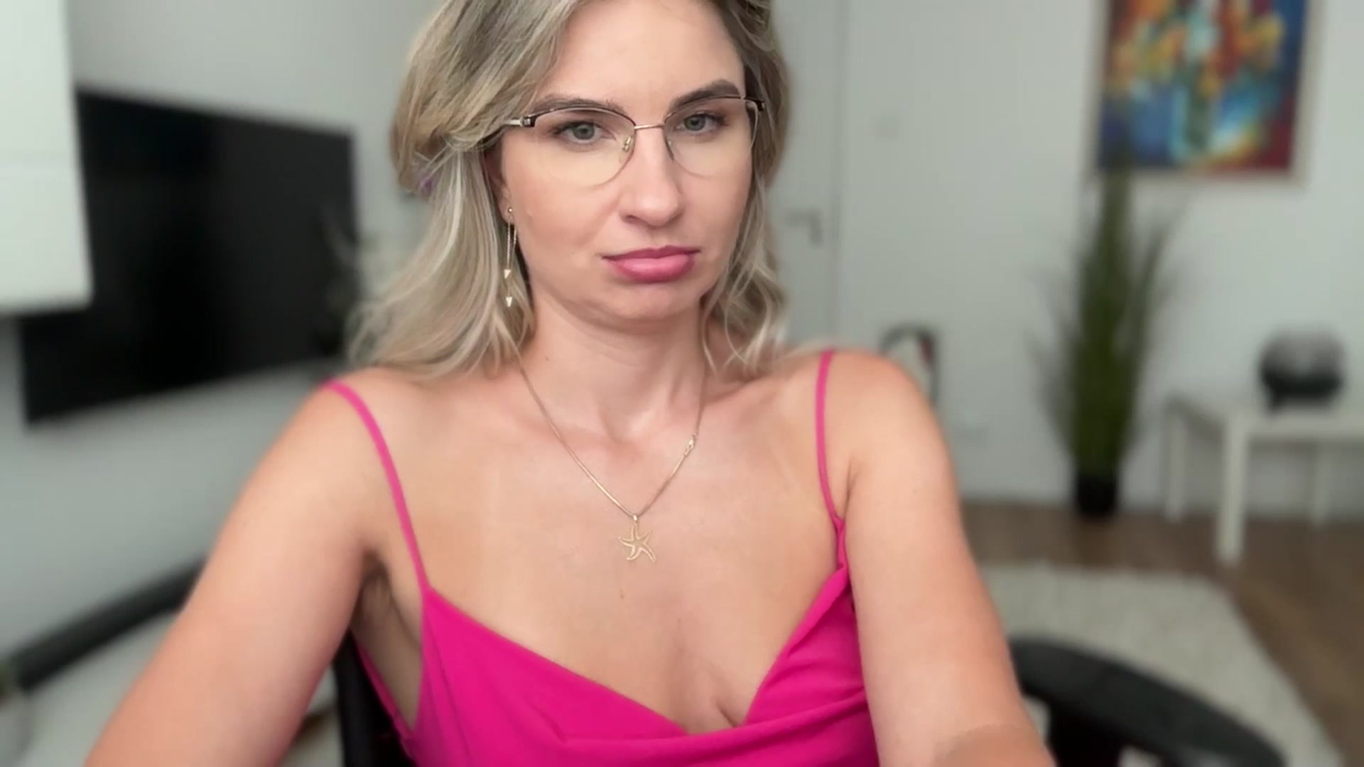 Gallery image thumbnail from AlyMiss's myfreecams stream on, 07/25/2025, 10:02 image 8 of 20