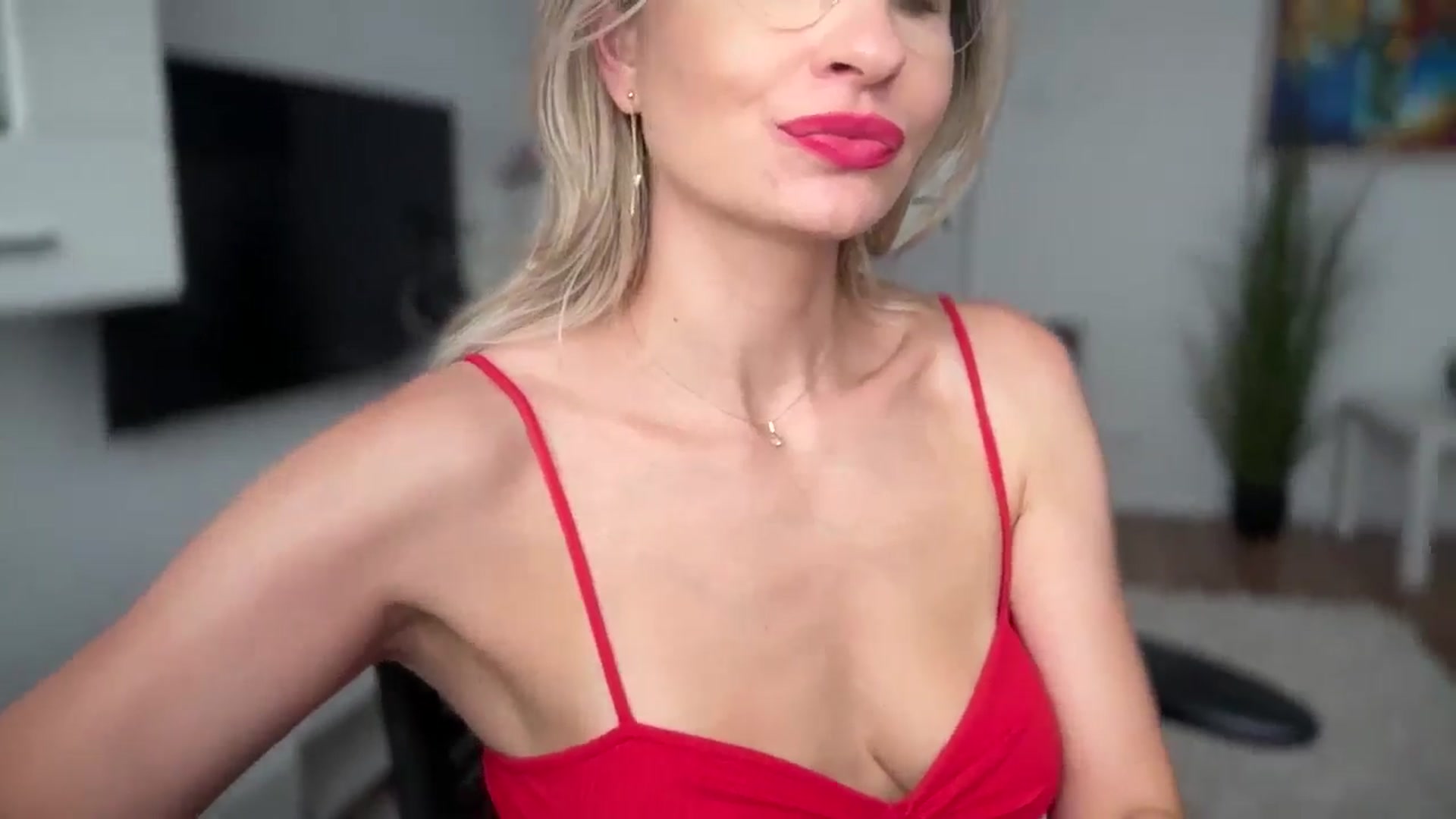 Gallery image thumbnail from AlyMiss's myfreecams stream on, 07/28/2025, 11:18 image 18 of 20