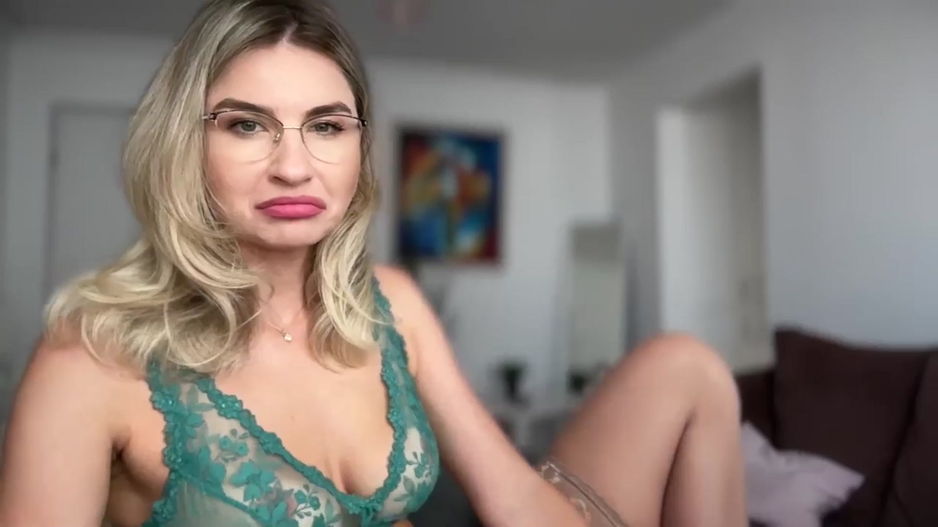 Gallery image thumbnail from AlyMiss's myfreecams stream on, 08/08/2025, 08:20 image 5 of 20