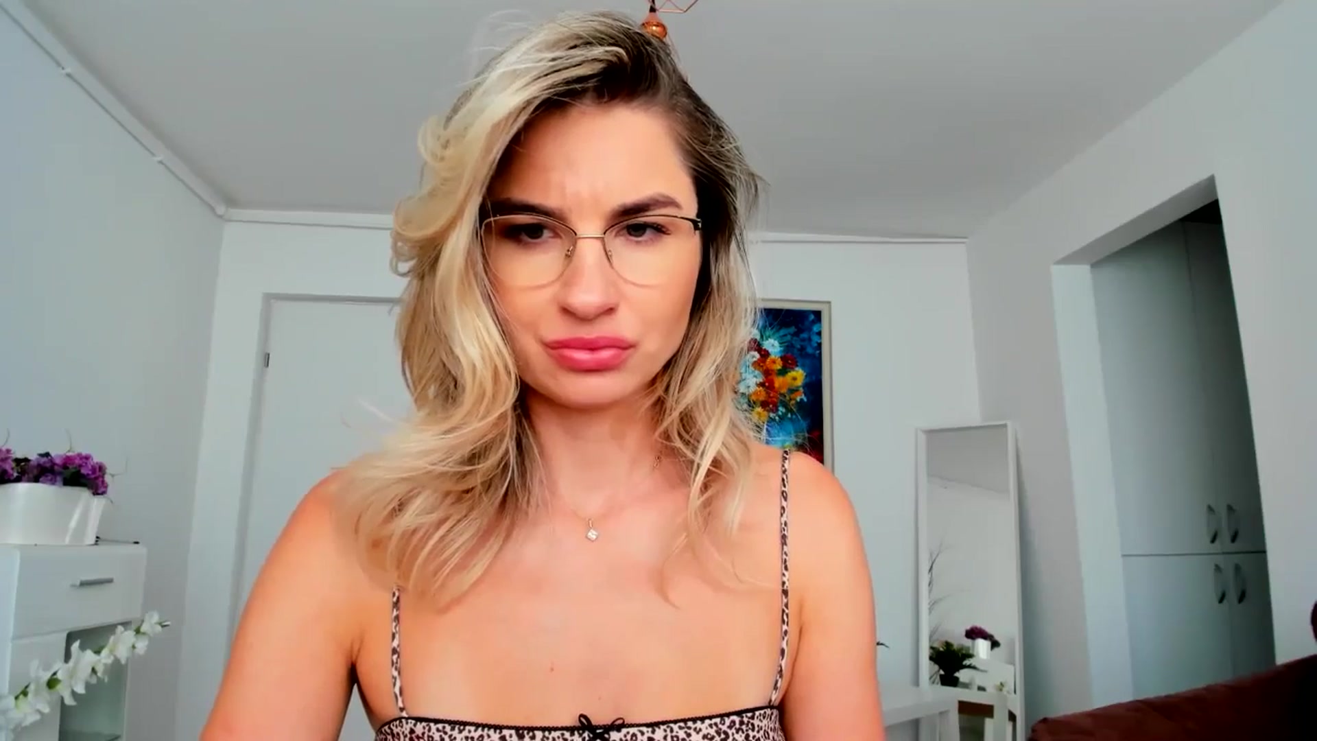 Gallery image thumbnail from AlyMiss's myfreecams stream on, 08/14/2025, 13:25 image 10 of 20