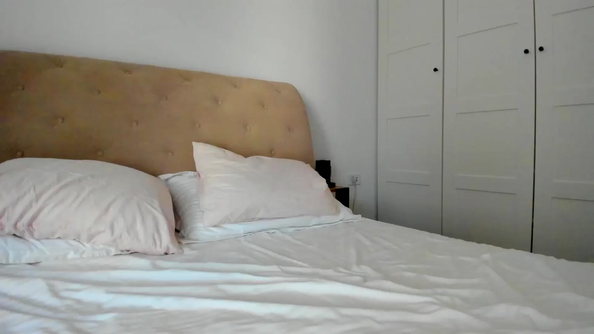 Gallery image thumbnail from AlyMiss's myfreecams stream on, 08/20/2025, 15:14 image 12 of 20