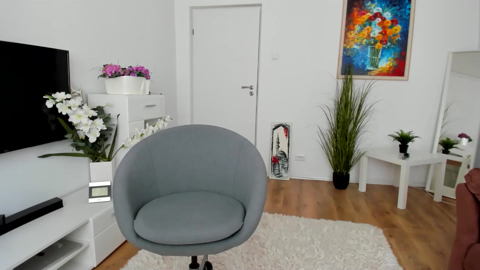 Gallery image thumbnail from AlyMiss's myfreecams stream on, 08/28/2025, 13:54 image 11 of 20