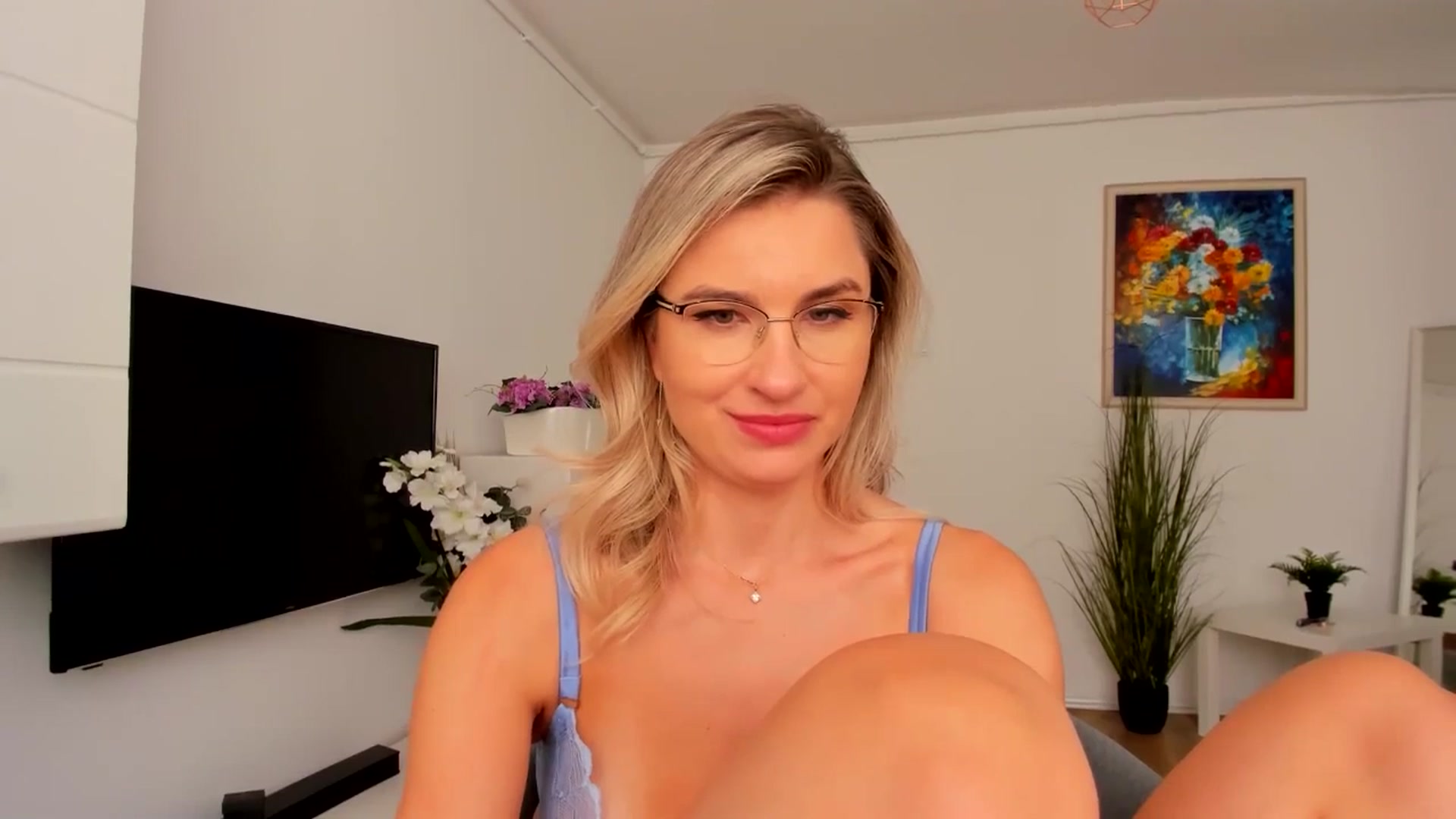 Gallery image thumbnail from AlyMiss's myfreecams stream on, 08/29/2025, 14:16 image 4 of 20