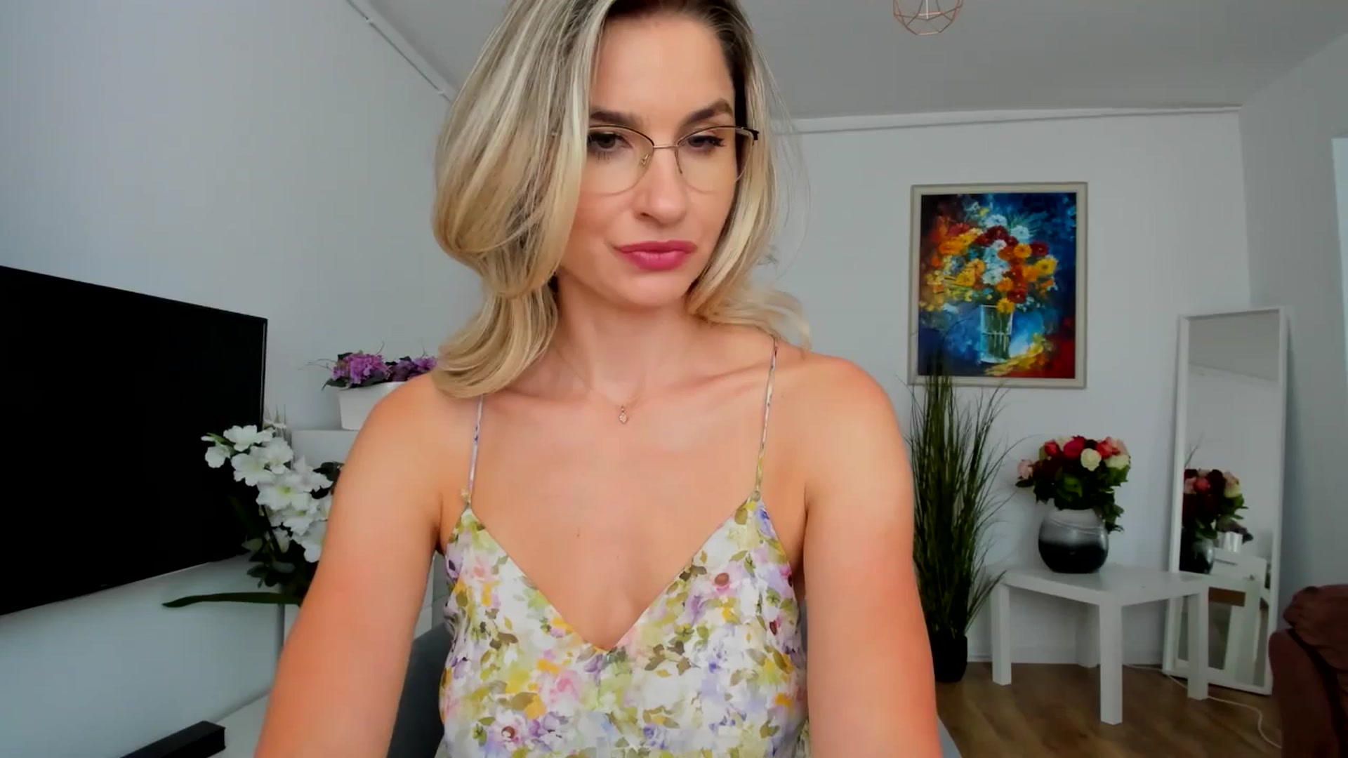 Gallery image thumbnail from AlyMiss's myfreecams stream on, 09/03/2025, 09:59 image 1 of 20