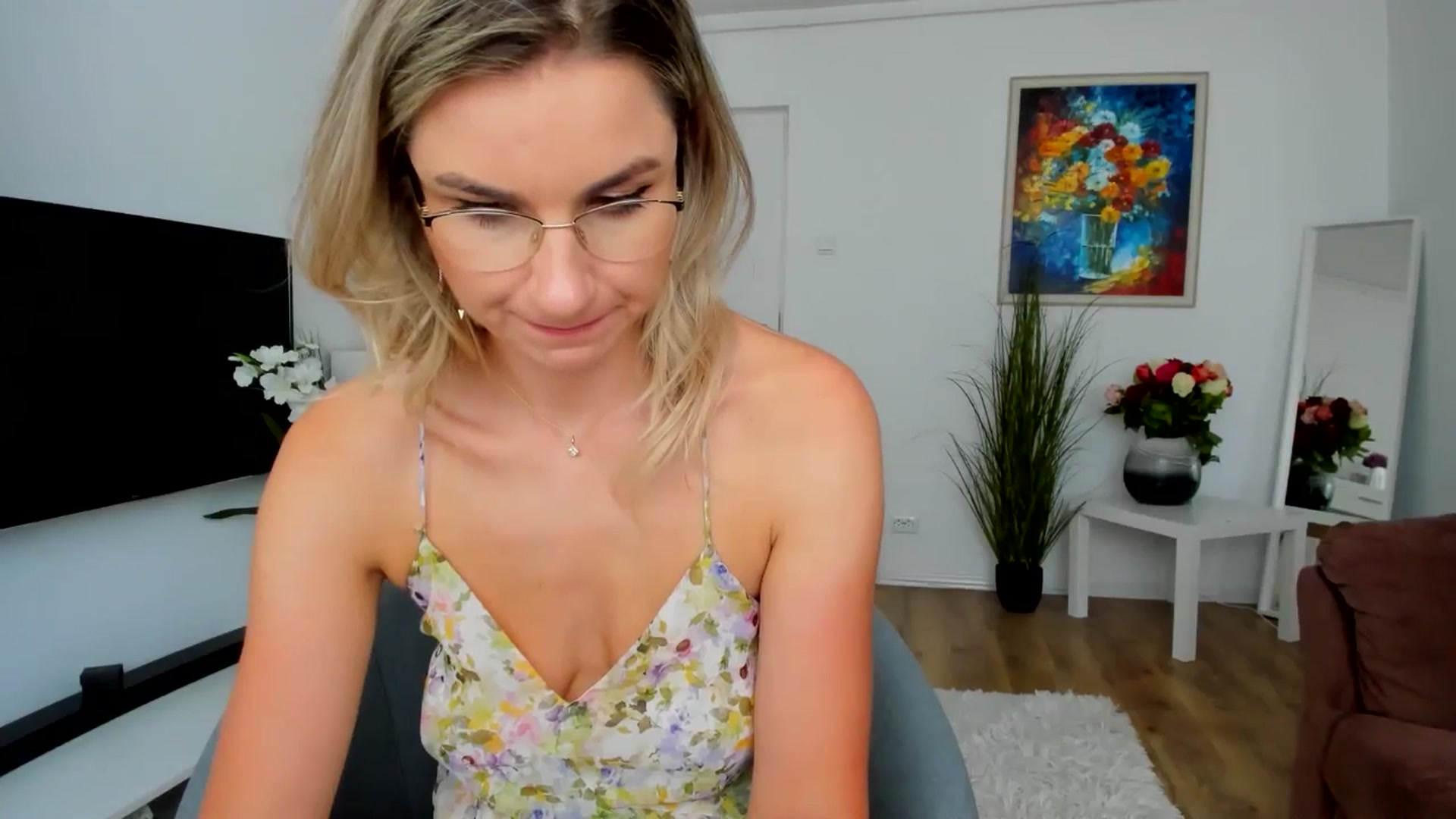 Gallery image thumbnail from AlyMiss's myfreecams stream on, 09/03/2025, 09:59 image 17 of 20