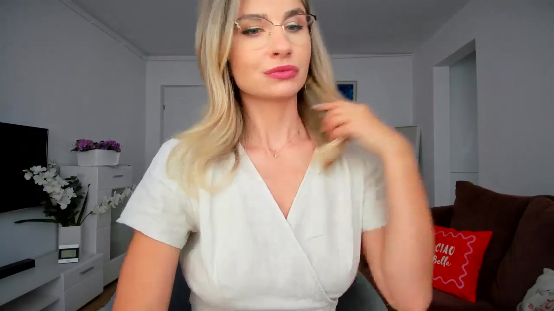 Gallery image thumbnail from AlyMiss's myfreecams stream on, 09/04/2025, 10:55 image 18 of 20