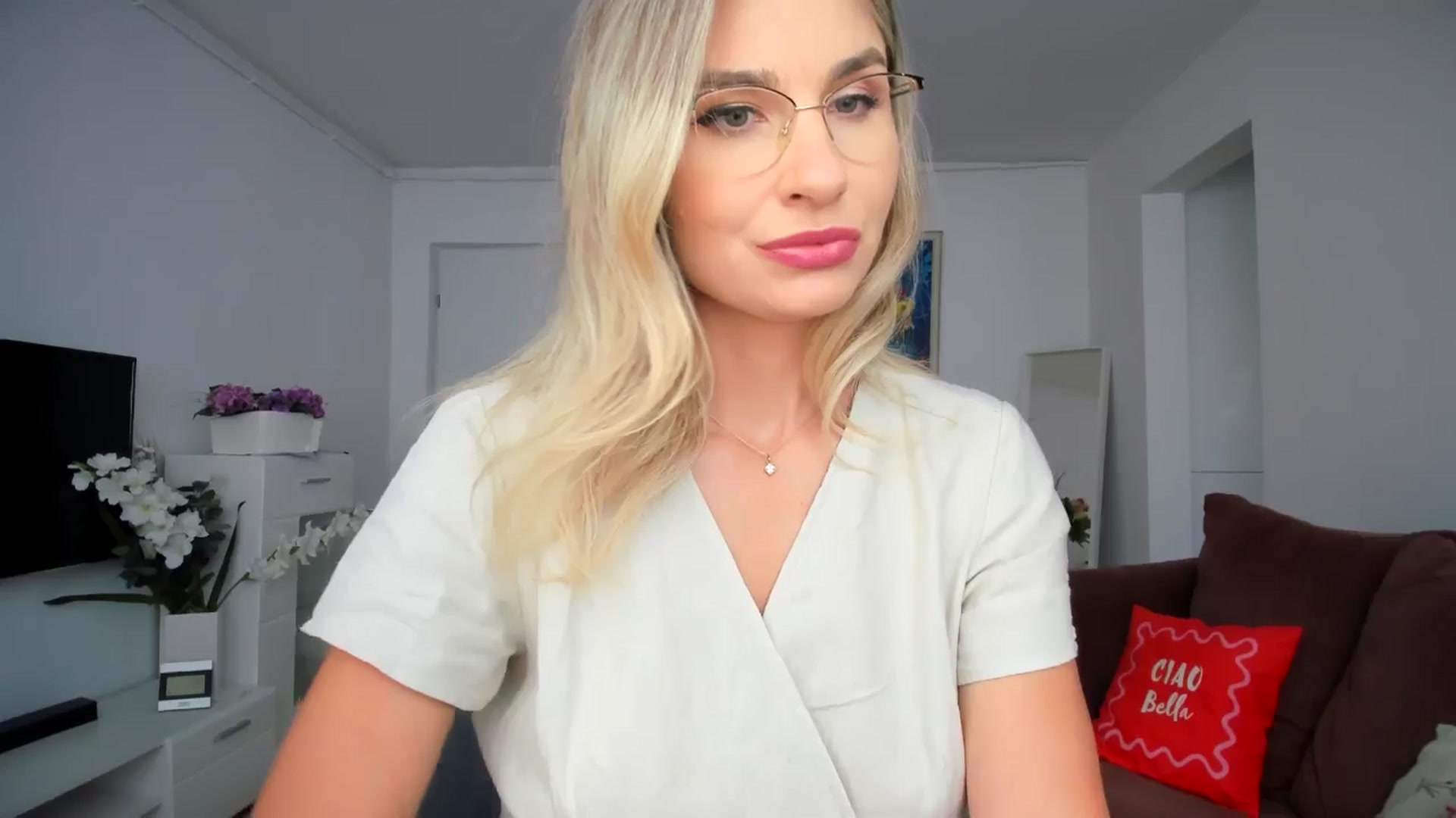 Gallery image thumbnail from AlyMiss's myfreecams stream on, 09/04/2025, 10:55 image 4 of 20