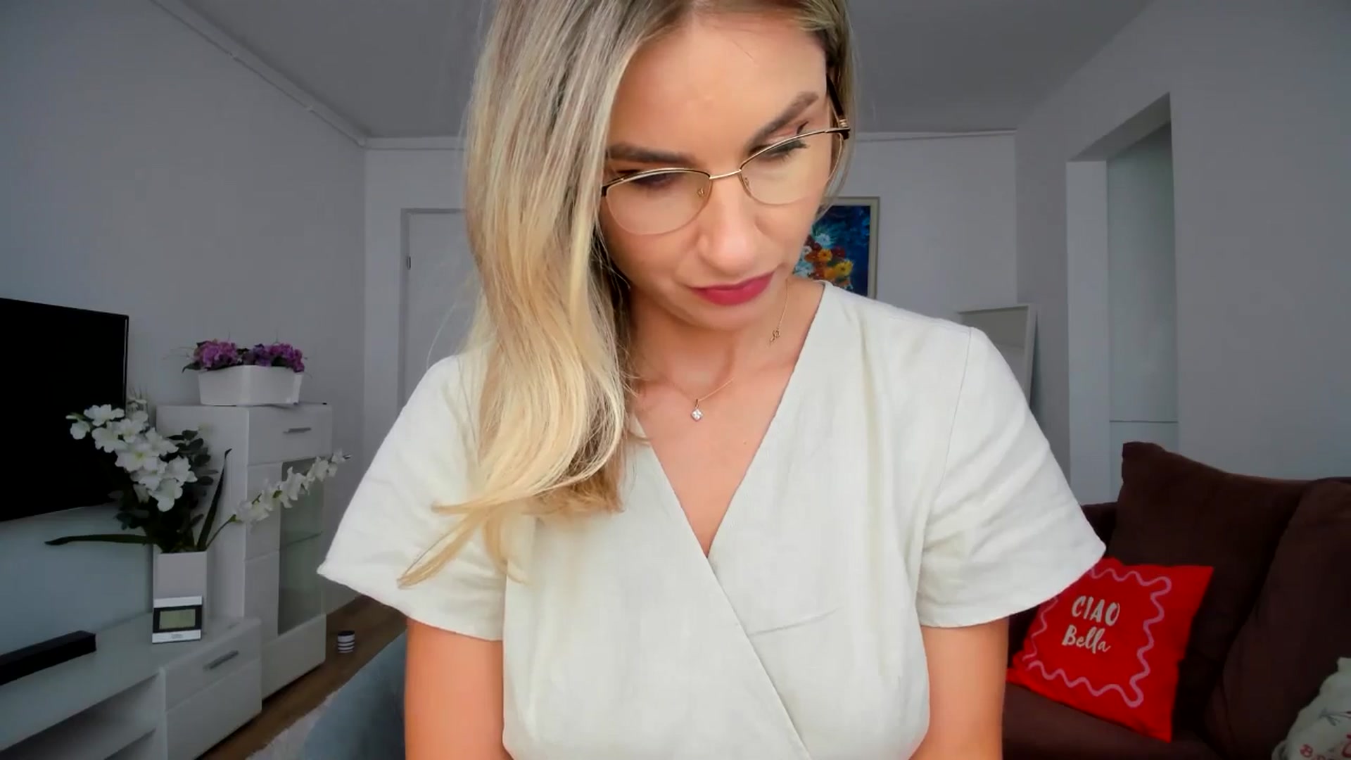 Gallery image thumbnail from AlyMiss's myfreecams stream on, 09/04/2025, 10:55 image 11 of 20