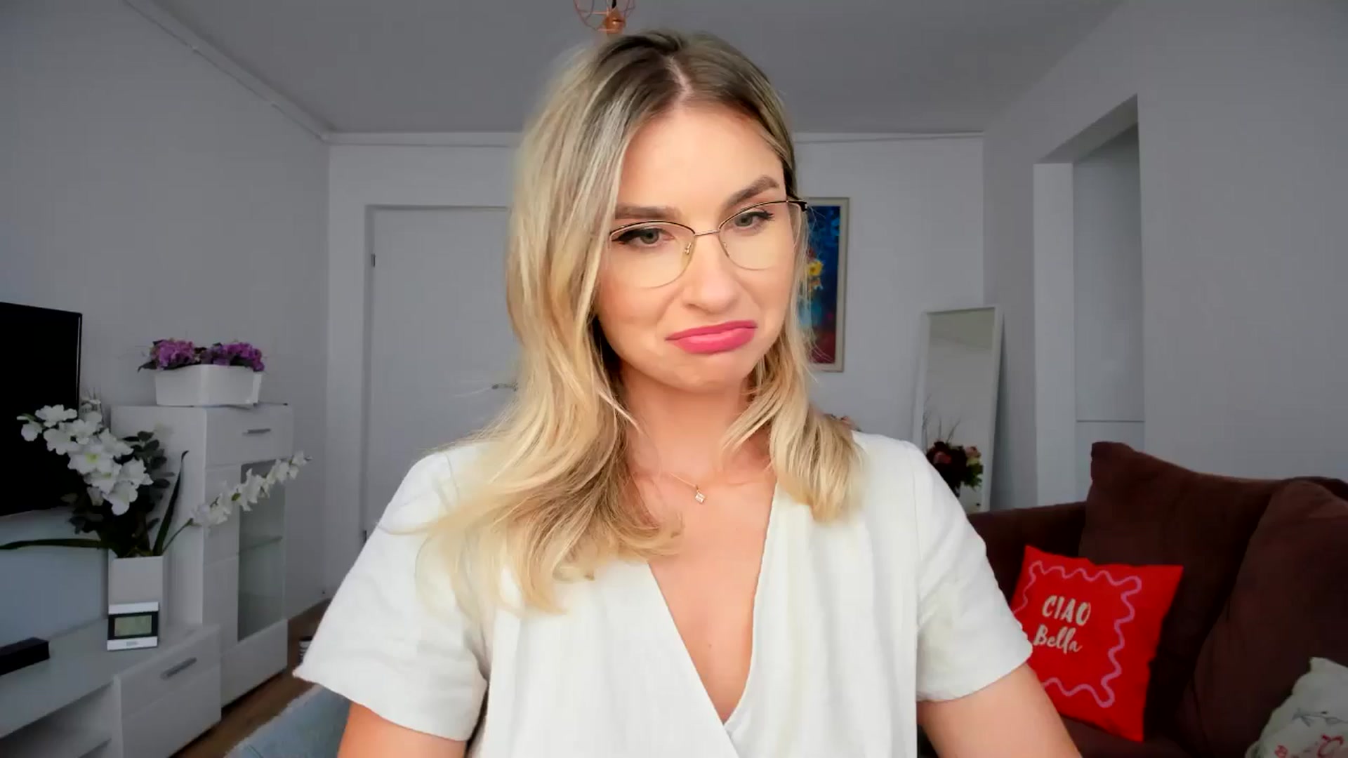 Gallery image thumbnail from AlyMiss's myfreecams stream on, 09/04/2025, 11:18 image 1 of 20