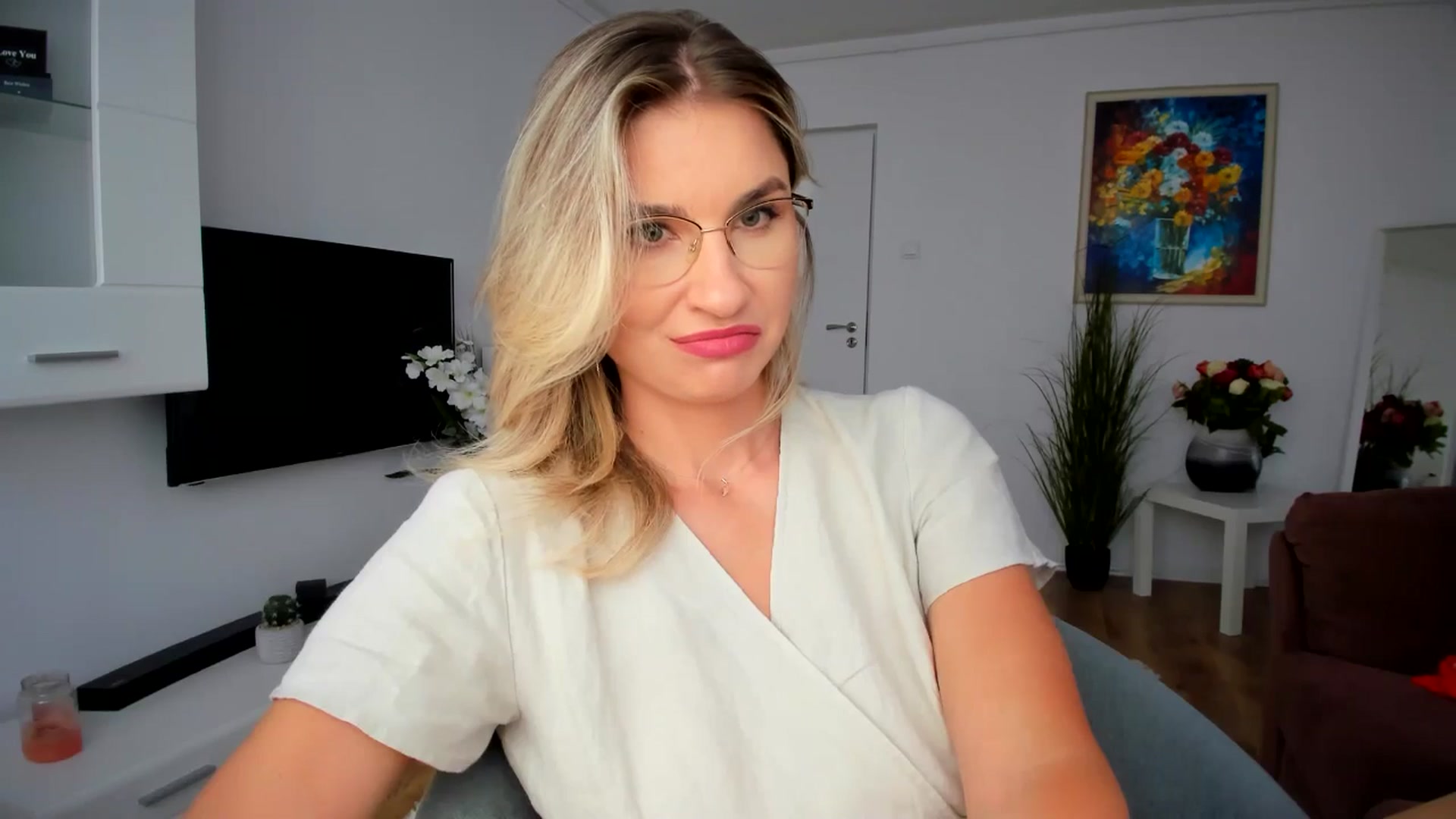 Gallery image thumbnail from AlyMiss's myfreecams stream on, 09/04/2025, 11:39 image 5 of 20