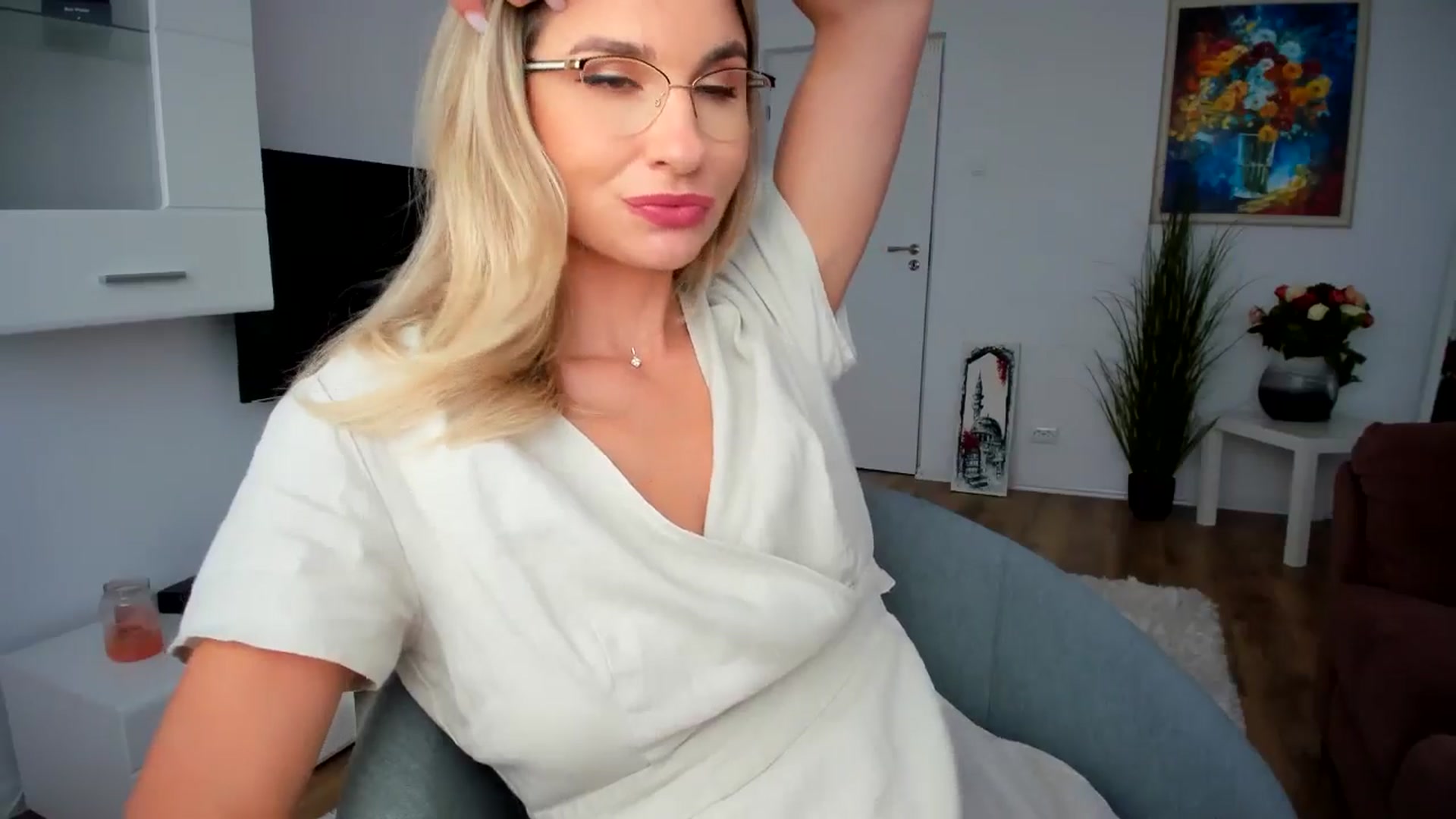 Gallery image thumbnail from AlyMiss's myfreecams stream on, 09/04/2025, 11:39 image 17 of 20