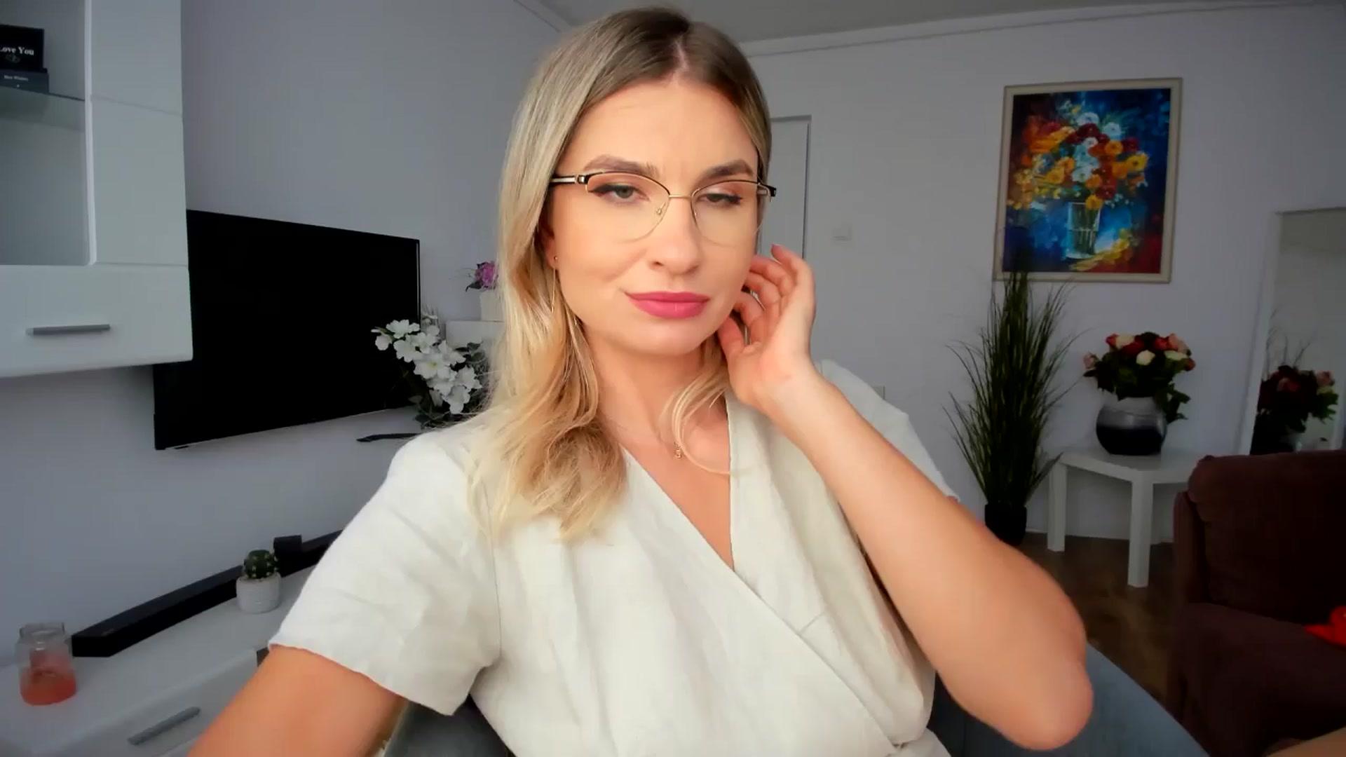 Gallery image thumbnail from AlyMiss's myfreecams stream on, 09/04/2025, 11:39 image 1 of 20