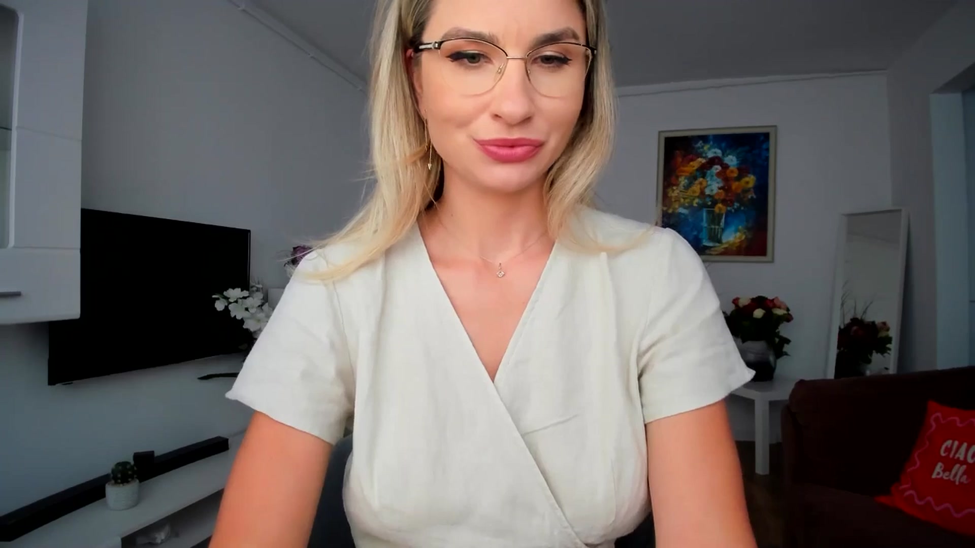 Gallery image thumbnail from AlyMiss's myfreecams stream on, 09/04/2025, 11:39 image 10 of 20