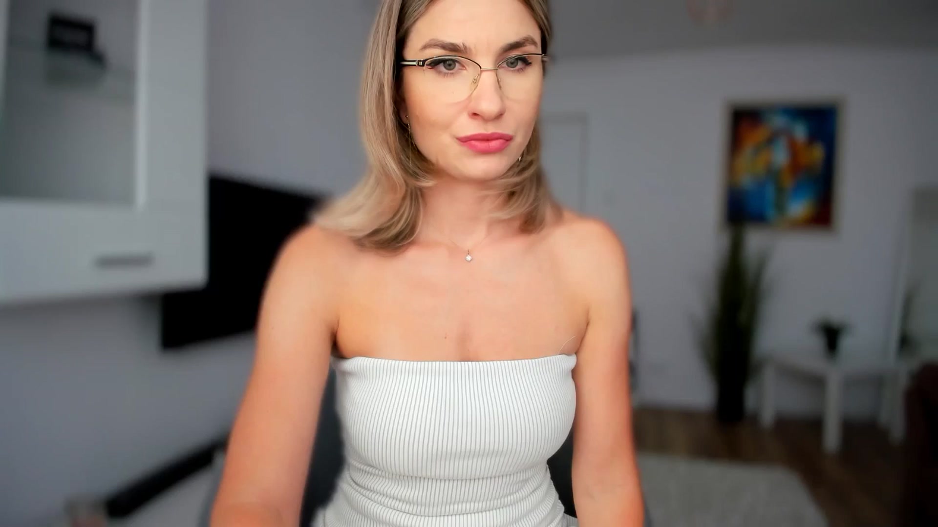 Gallery image thumbnail from AlyMiss's myfreecams stream on, 09/08/2025, 11:21 image 11 of 20