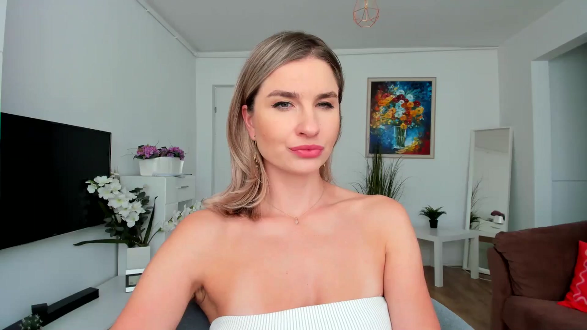 Gallery image thumbnail from AlyMiss's myfreecams stream on, 09/08/2025, 12:40 image 19 of 20