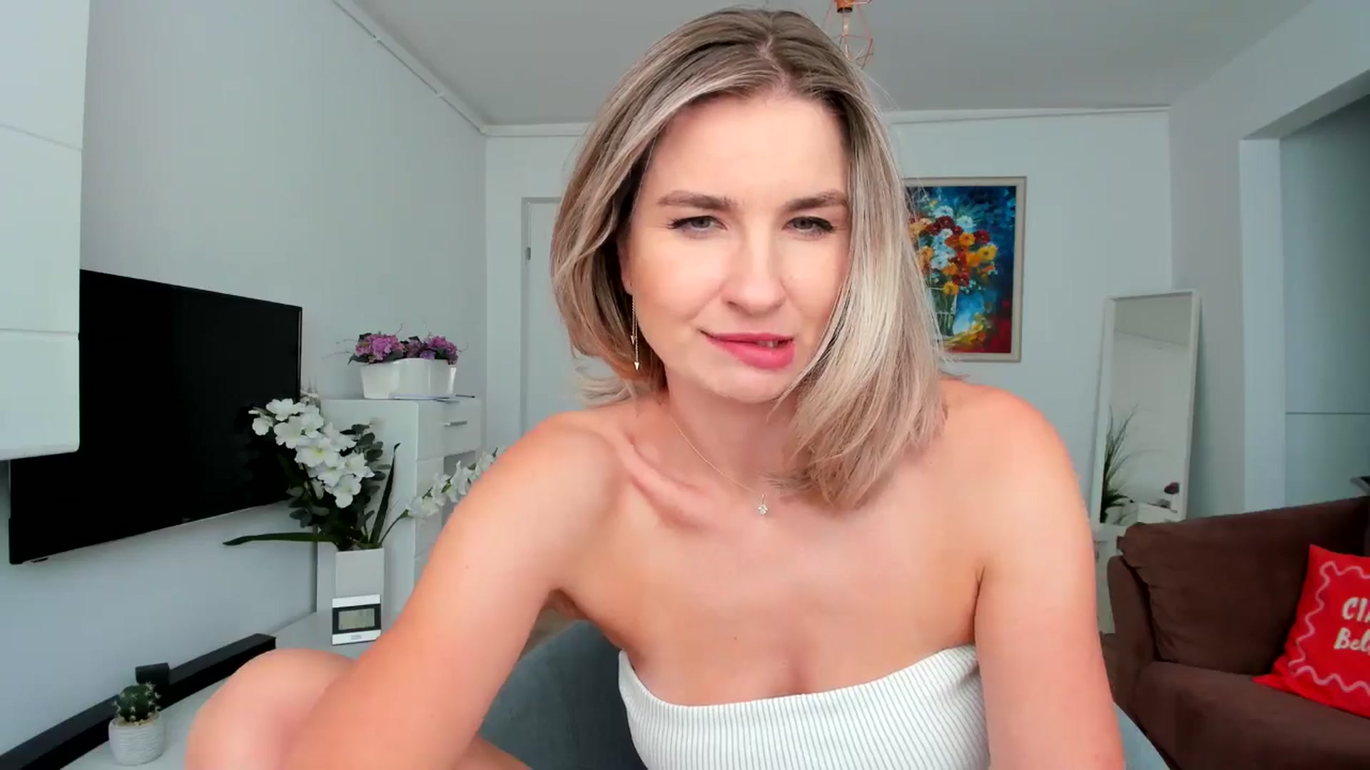 Gallery image thumbnail from AlyMiss's myfreecams stream on, 09/08/2025, 12:40 image 13 of 20