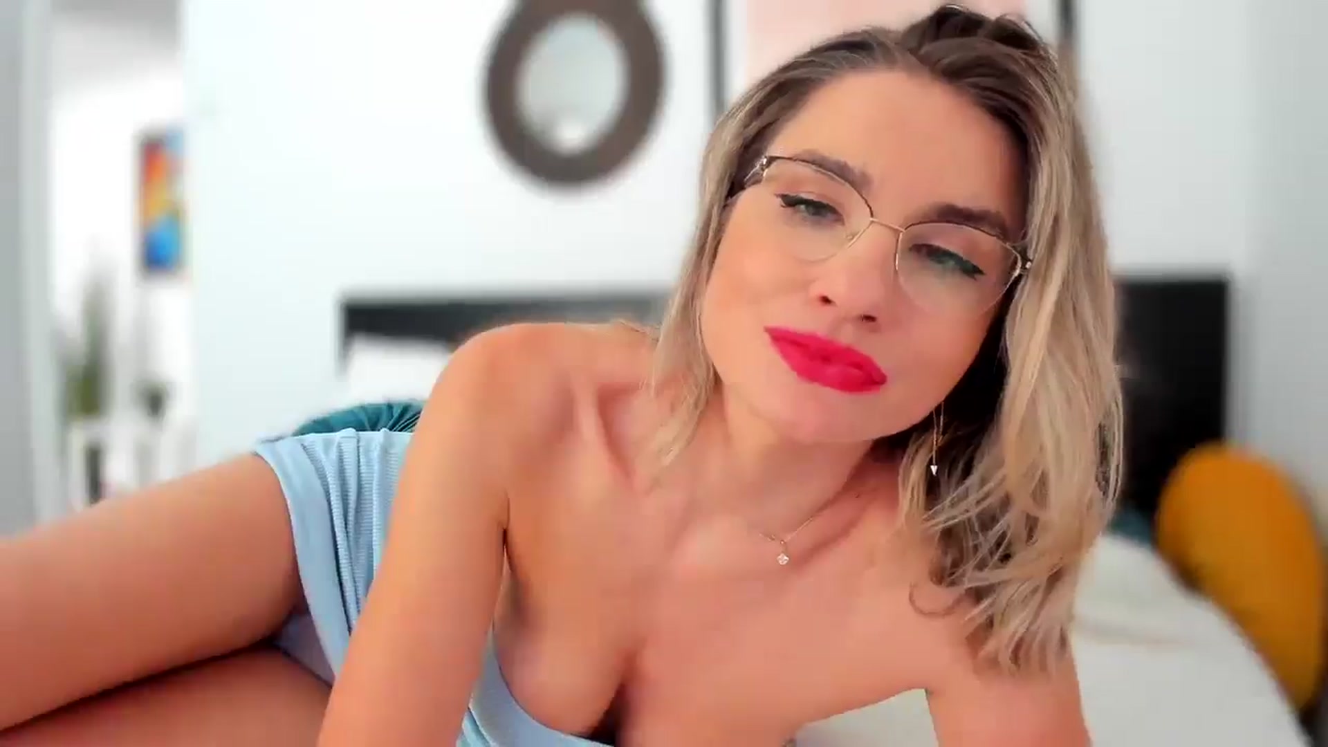 Gallery image thumbnail from AlyMiss's myfreecams stream on, 09/12/2025, 11:08 image 19 of 20