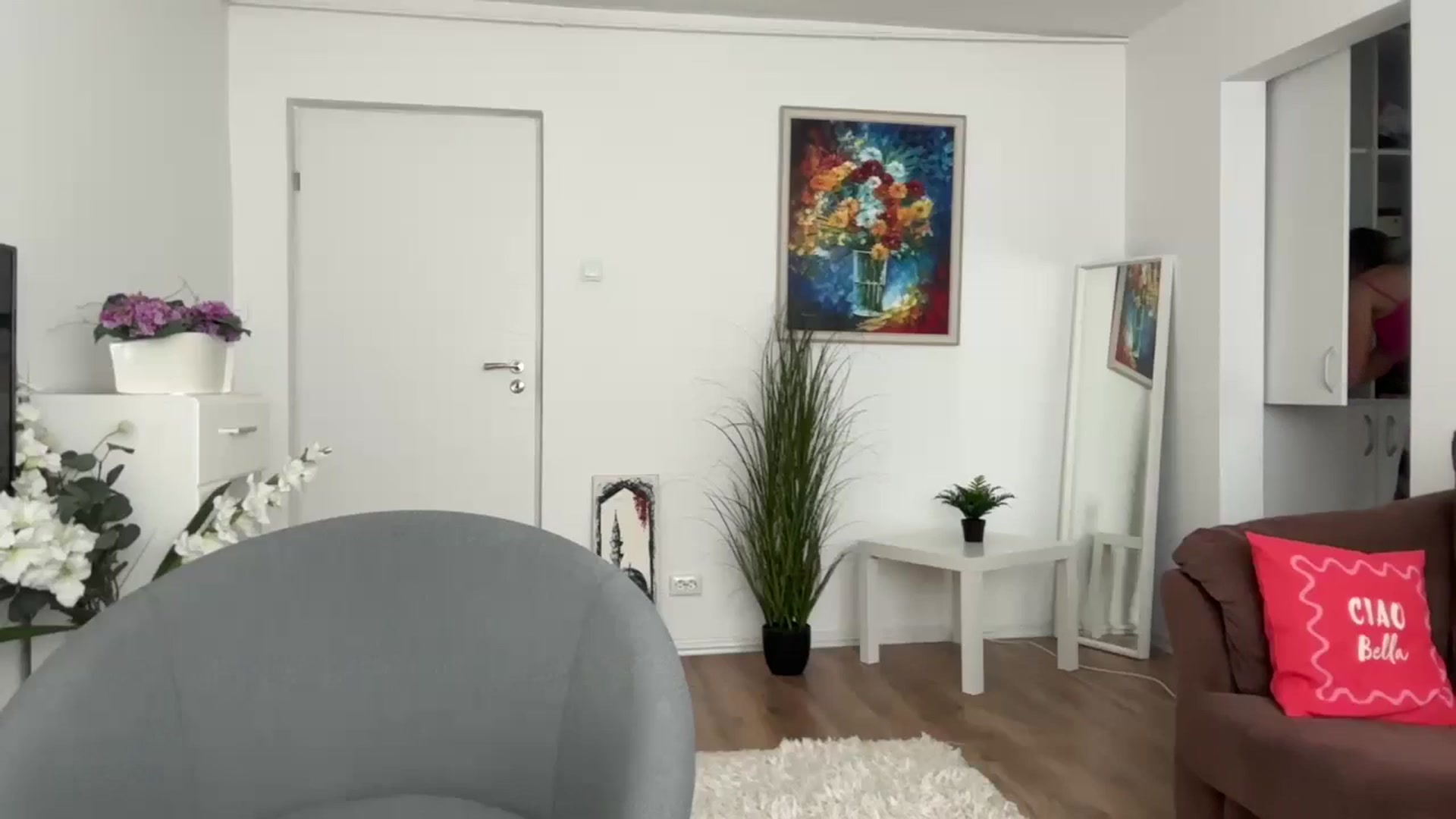 Gallery image thumbnail from AlyMiss's myfreecams stream on, 09/15/2025, 12:50 image 4 of 20