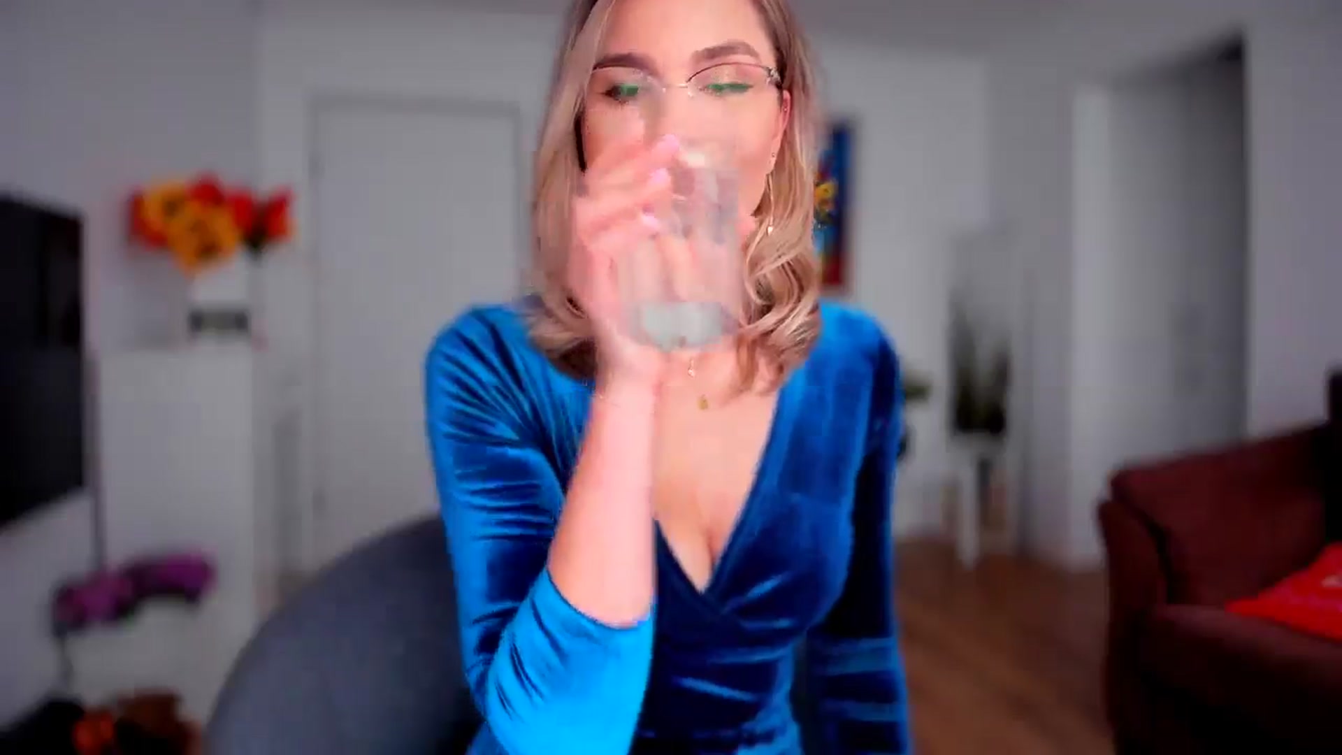 Gallery image thumbnail from AlyMiss's myfreecams stream on, 10/02/2025, 14:05 image 20 of 20