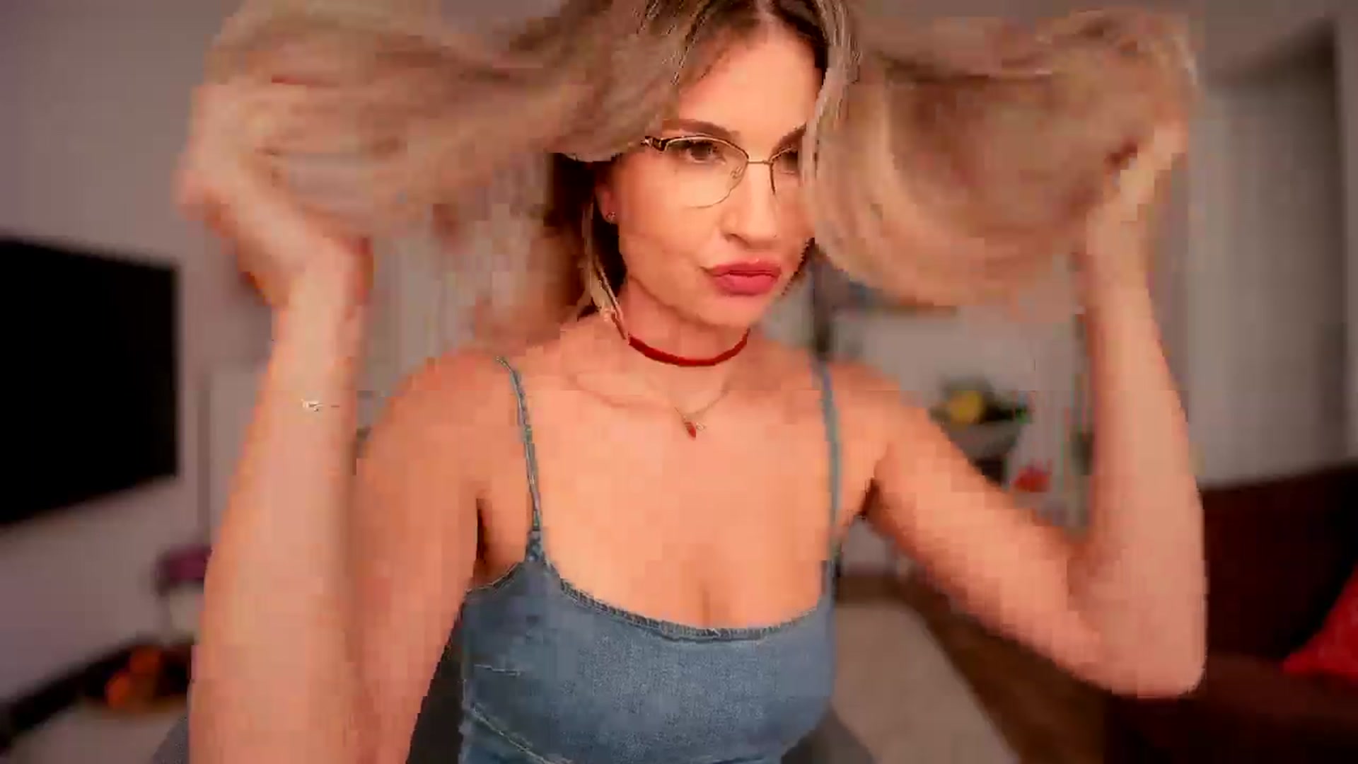 Gallery image thumbnail from AlyMiss's myfreecams stream on, 10/09/2025, 14:30 image 14 of 20