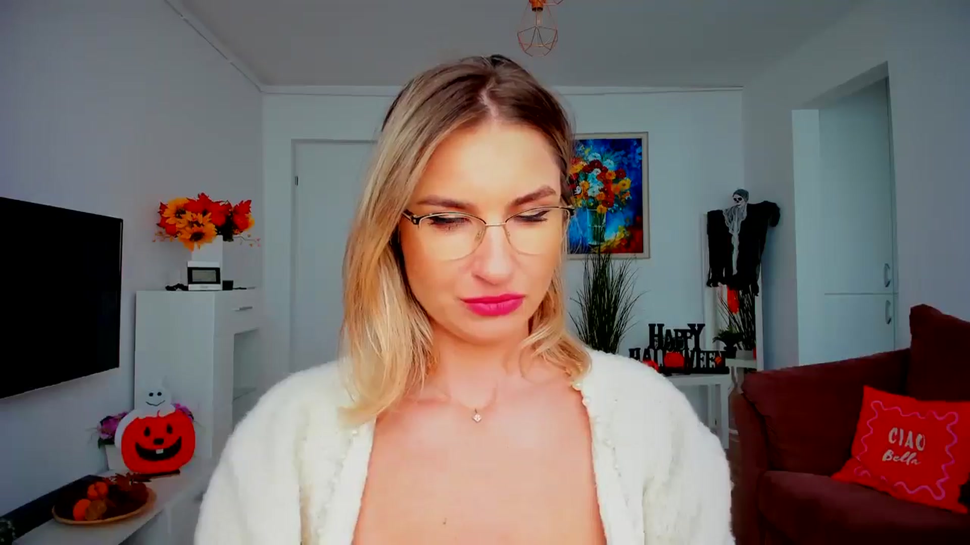 Gallery image thumbnail from AlyMiss's myfreecams stream on, 10/30/2025, 14:55 image 7 of 20