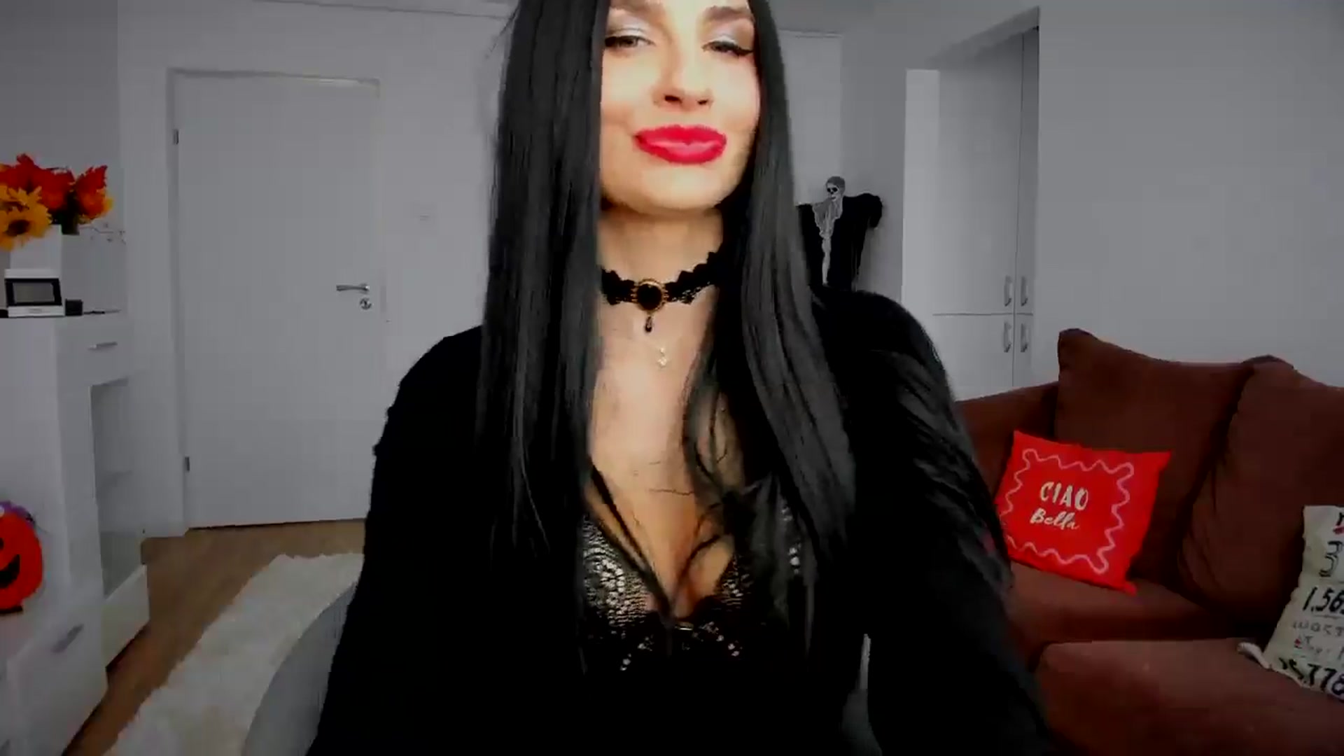 Gallery image thumbnail from AlyMiss's myfreecams stream on, 10/31/2025, 11:06 image 14 of 20