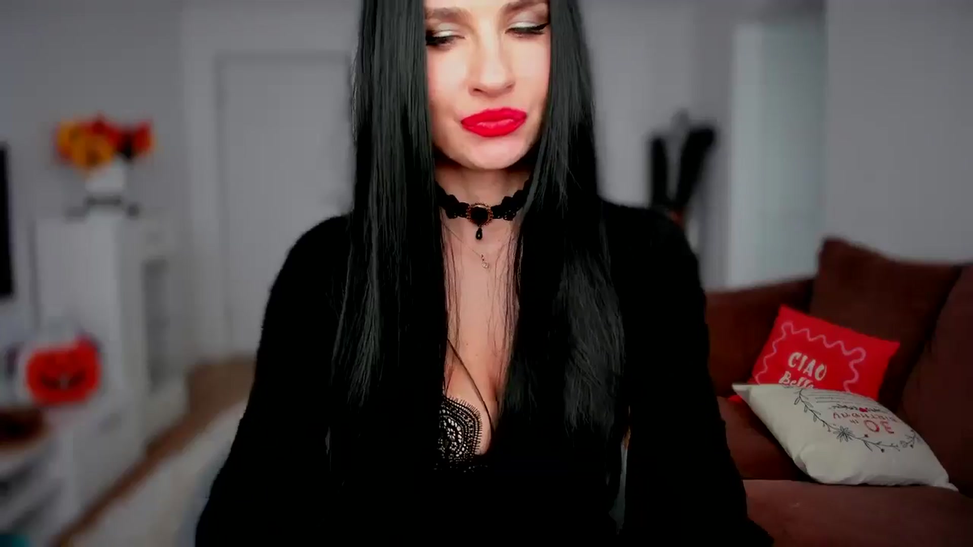 Gallery image thumbnail from AlyMiss's myfreecams stream on, 10/31/2025, 13:46 image 8 of 20