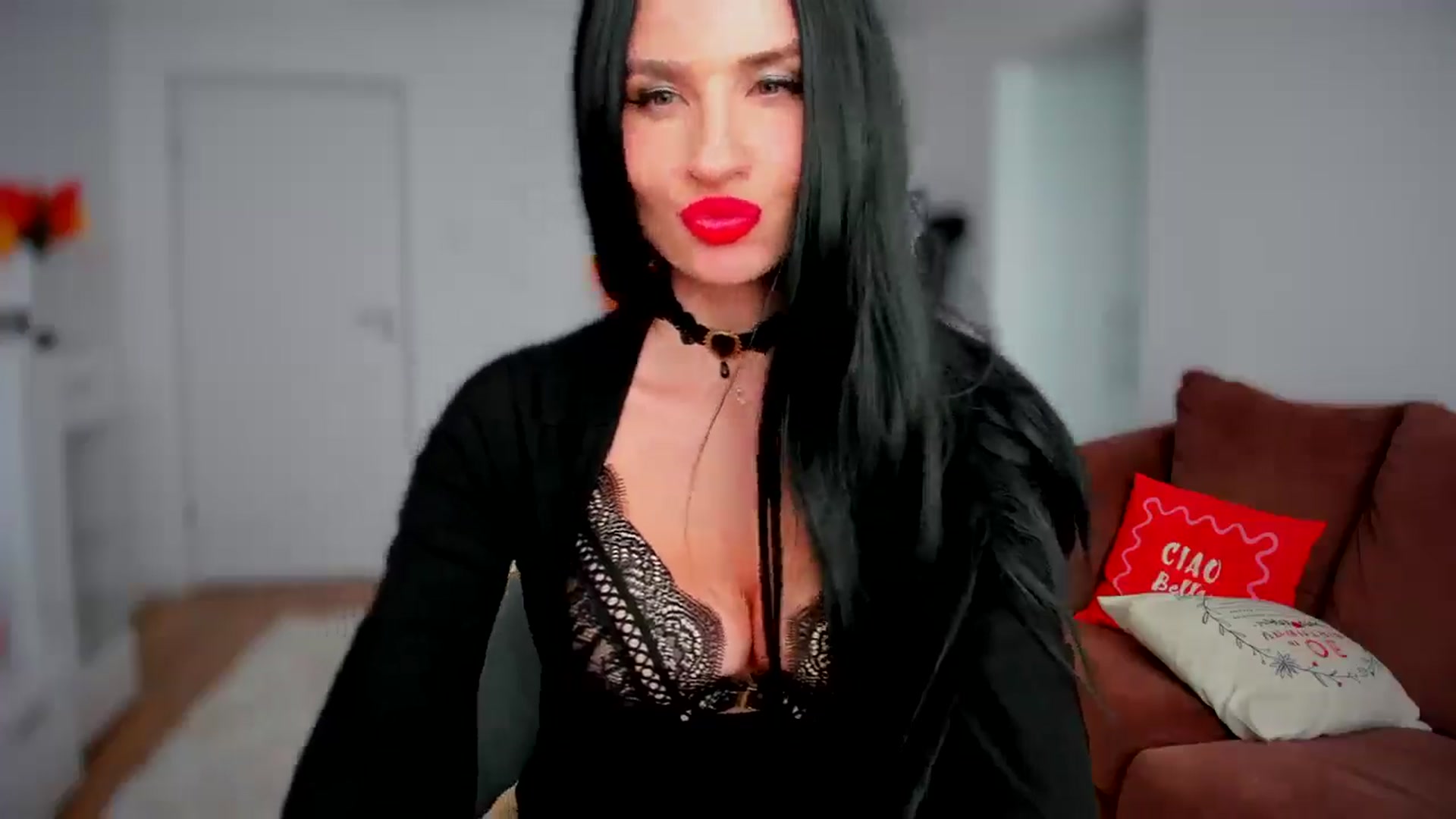 Gallery image thumbnail from AlyMiss's myfreecams stream on, 10/31/2025, 13:46 image 14 of 20